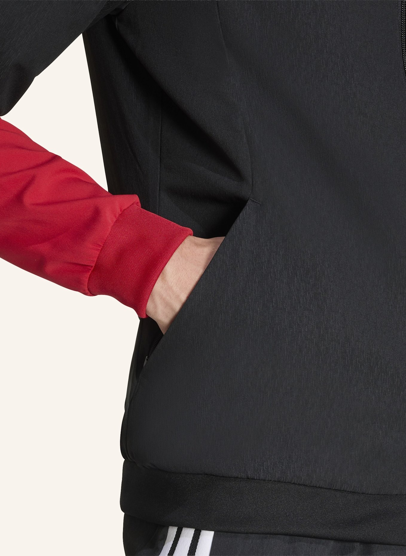 adidas DEUTSCHLAND 26 TIRO PRÄSENTATIONSJACKE: SCHWARZ