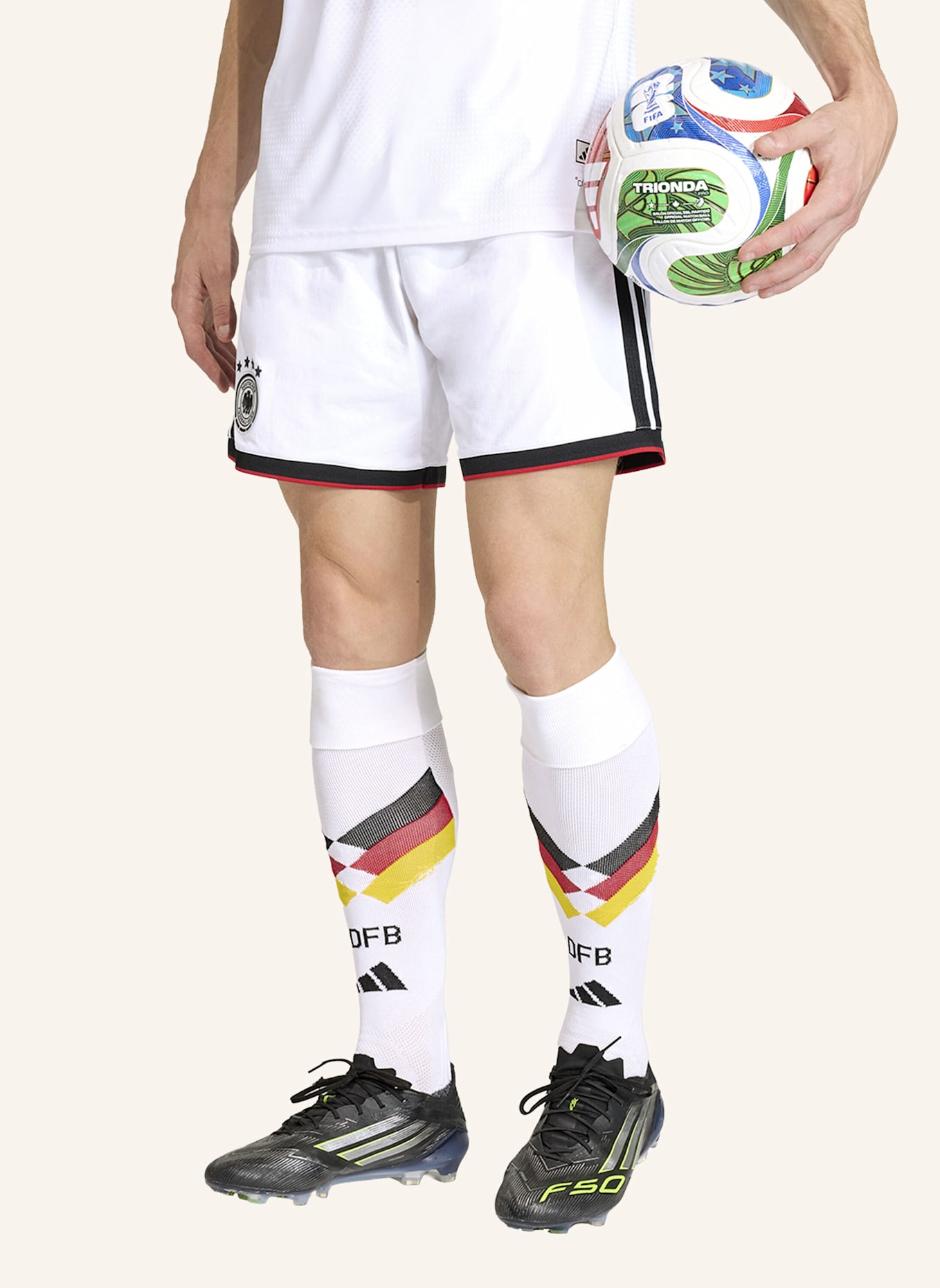 adidas DEUTSCHLAND 26 AUTHENTIC HEIMSHORTS: WEISS