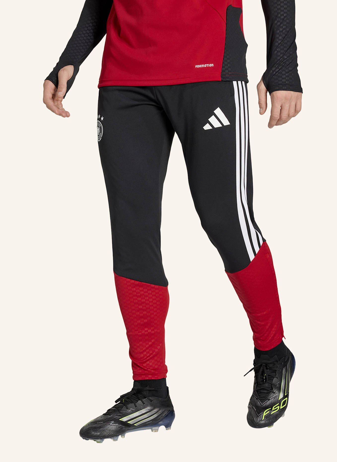 adidas DEUTSCHLAND 26 TIRO TRAININGSHOSE: SCHWARZ