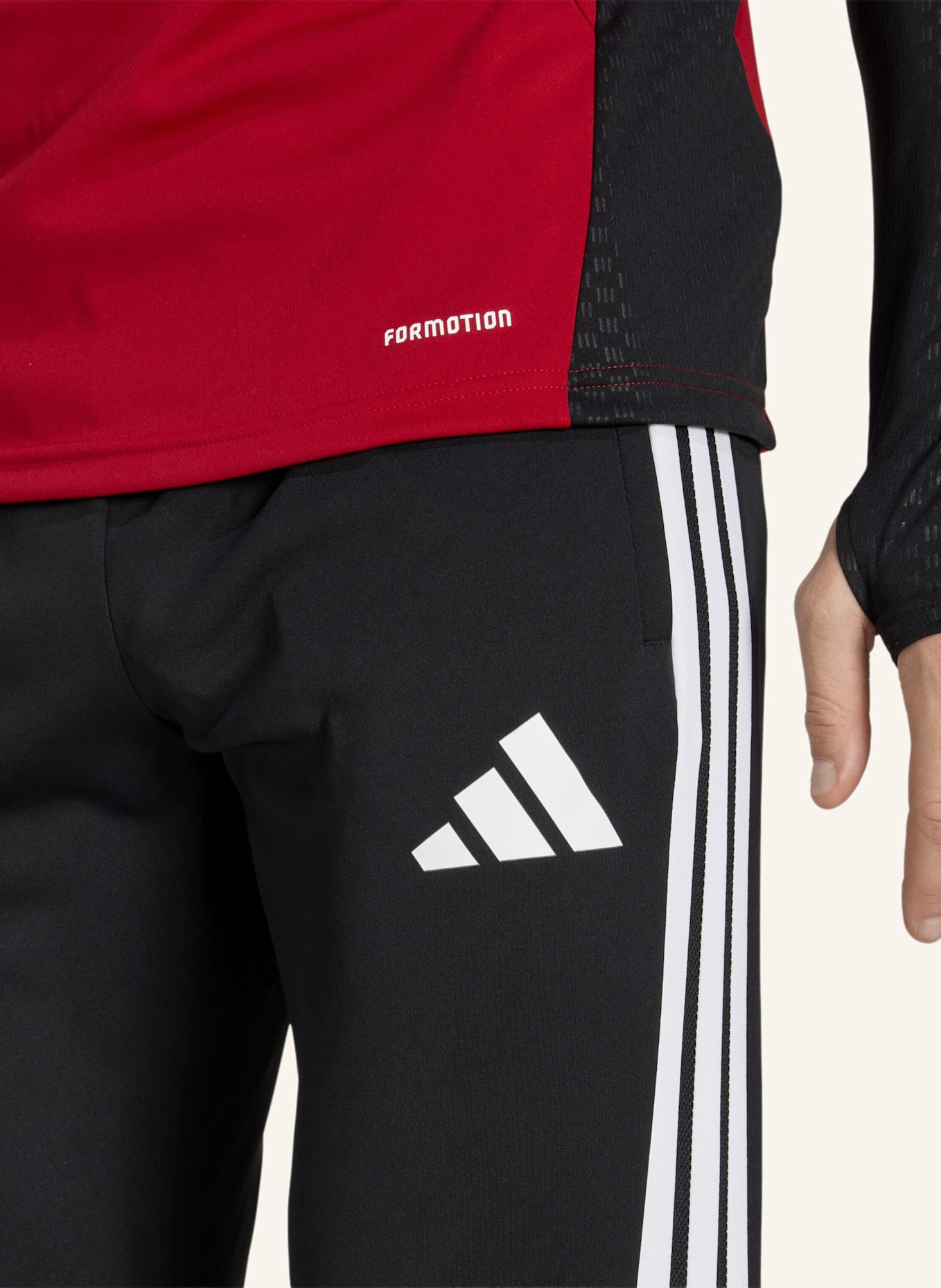 adidas DEUTSCHLAND 26 TIRO TRAININGSHOSE: SCHWARZ