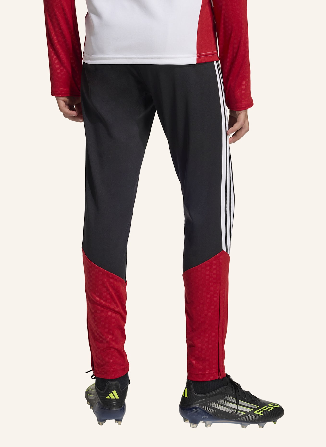 adidas DEUTSCHLAND 26 TIRO TRAININGSHOSE KIDS: SCHWARZ