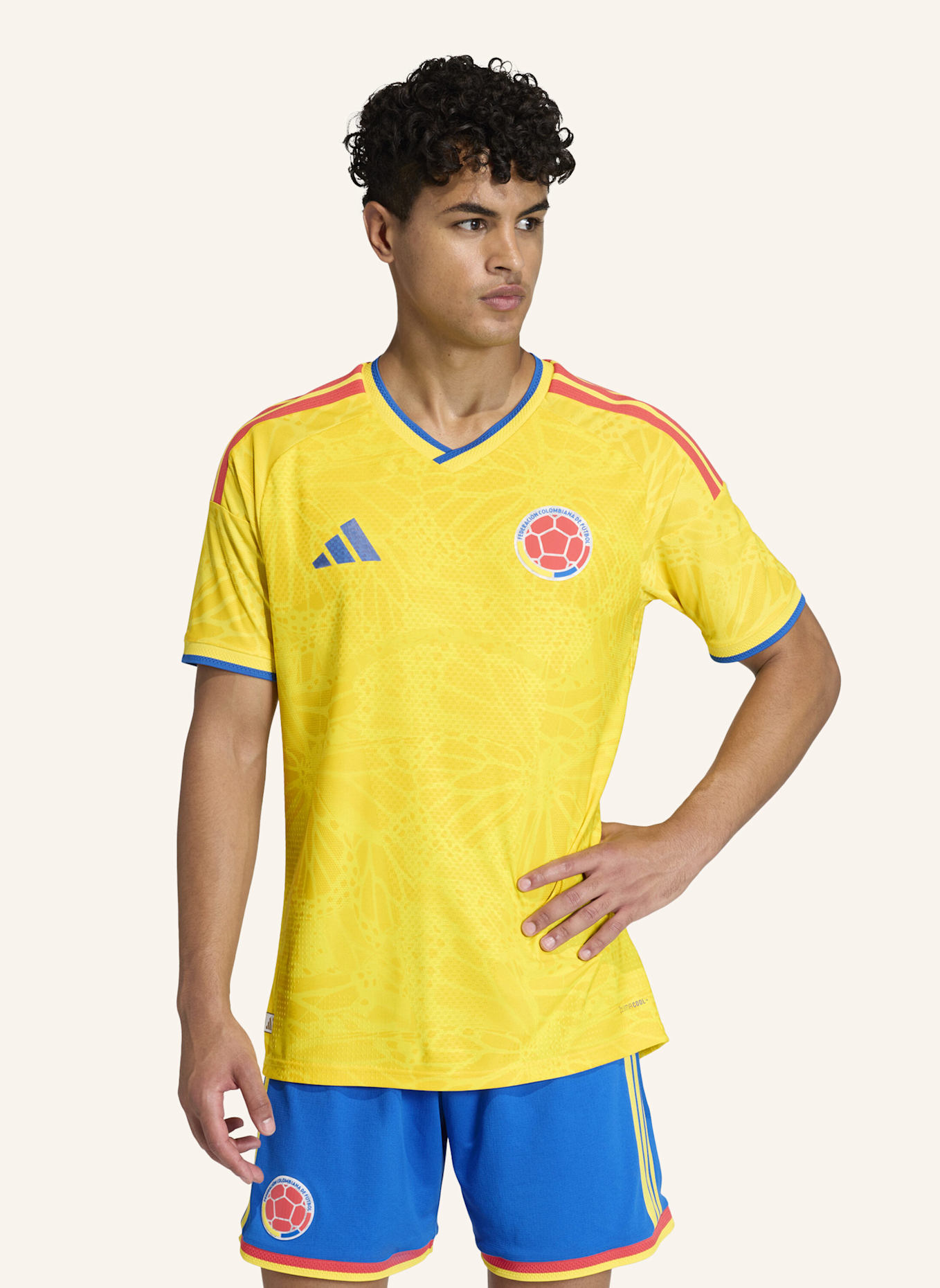 adidas KOLUMBIEN 26 AUTHENTIC HEIMTRIKOT: GELB