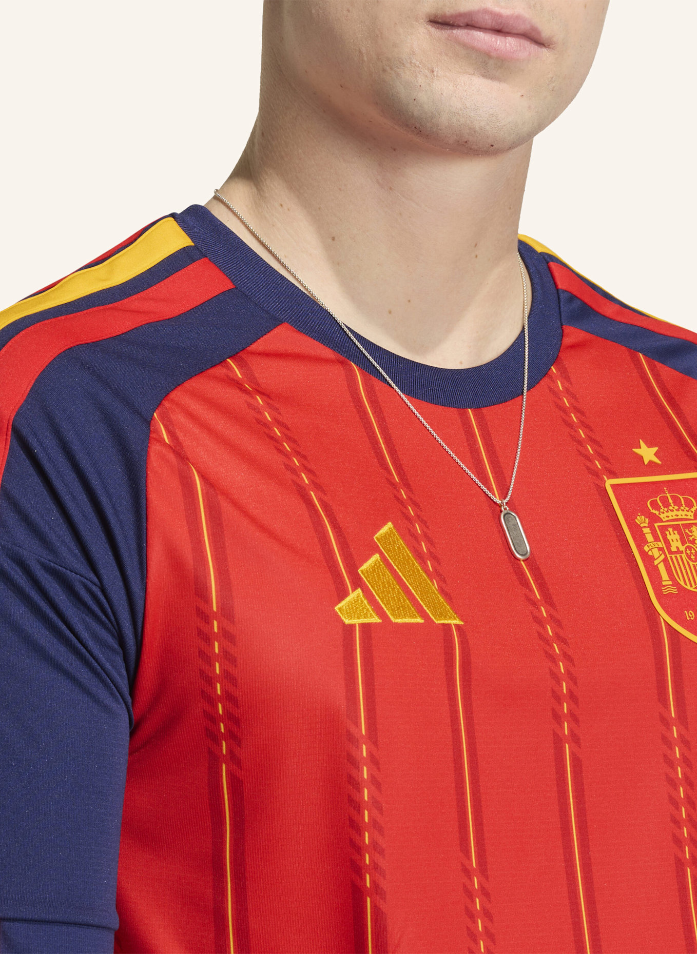 adidas SPANIEN 26 LANGÄRMELIGES HEIMTRIKOT: ROT