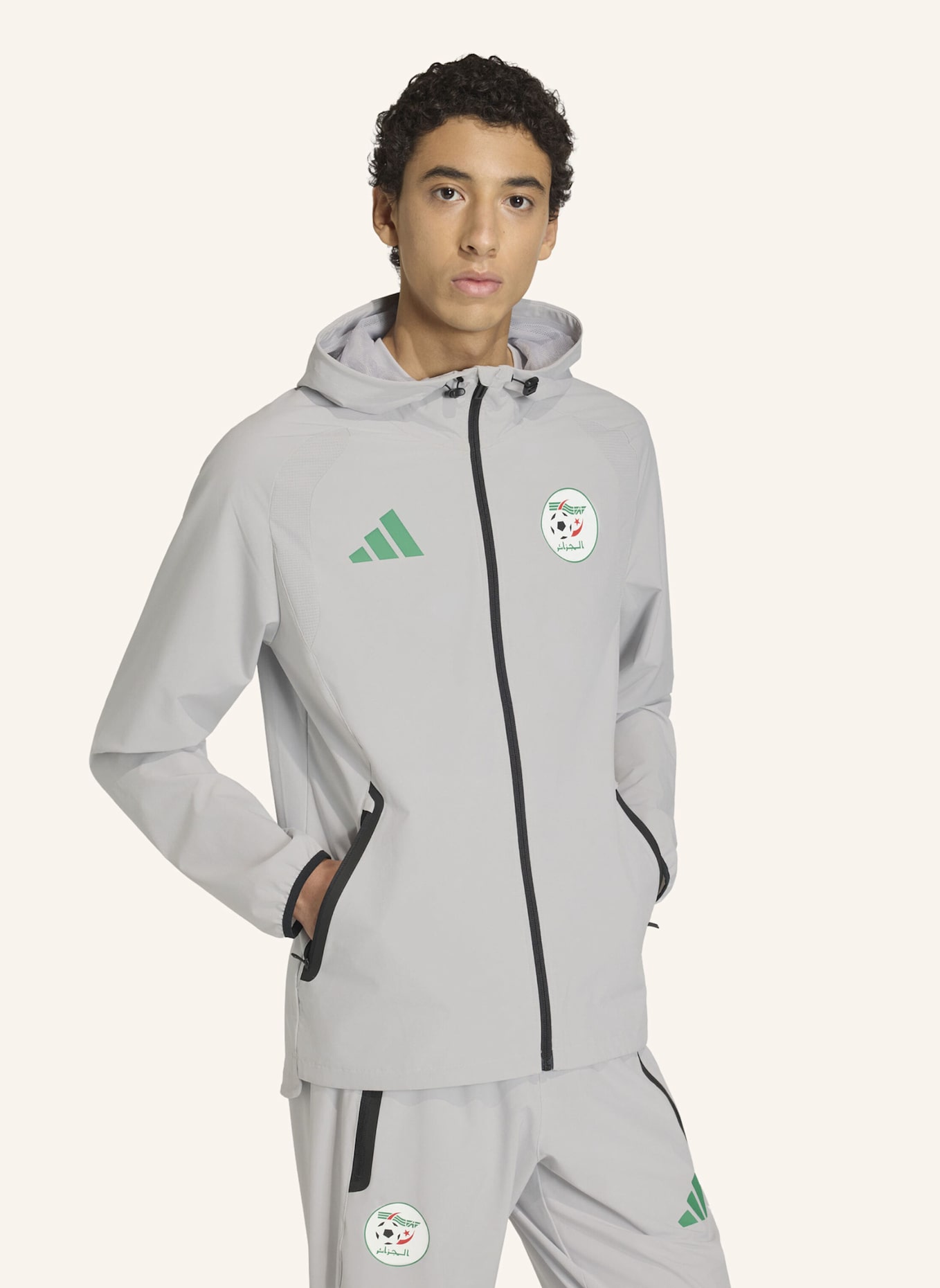 adidas ALGERIEN TIRO TECH WINDBREAKER JACKE MIT DURCHGEHENDEM REISSVERSCHLUSS: GRAU