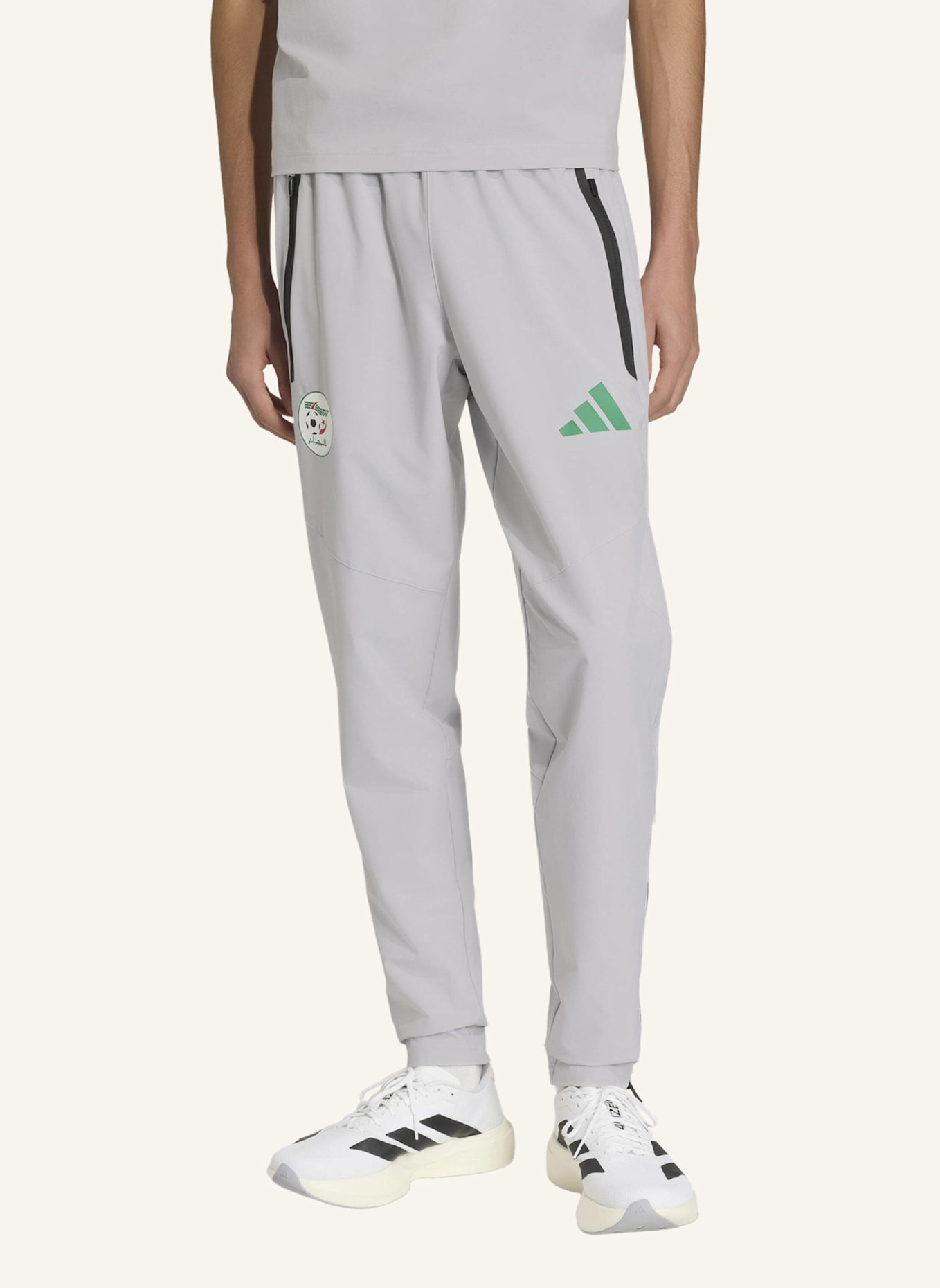 adidas ALGERIEN TIRO TECH HOSE: GRAU