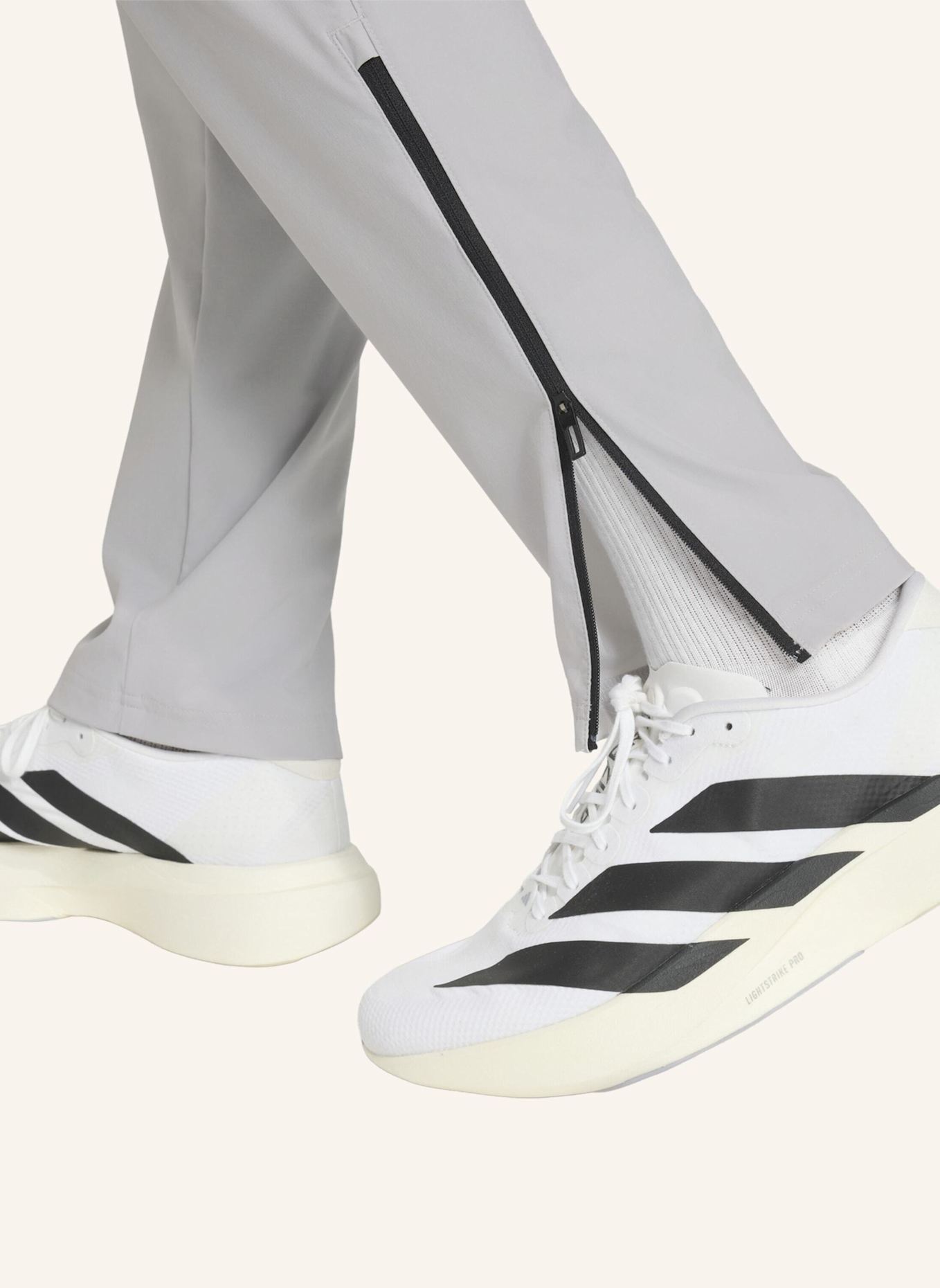 adidas ALGERIEN TIRO TECH HOSE: GRAU