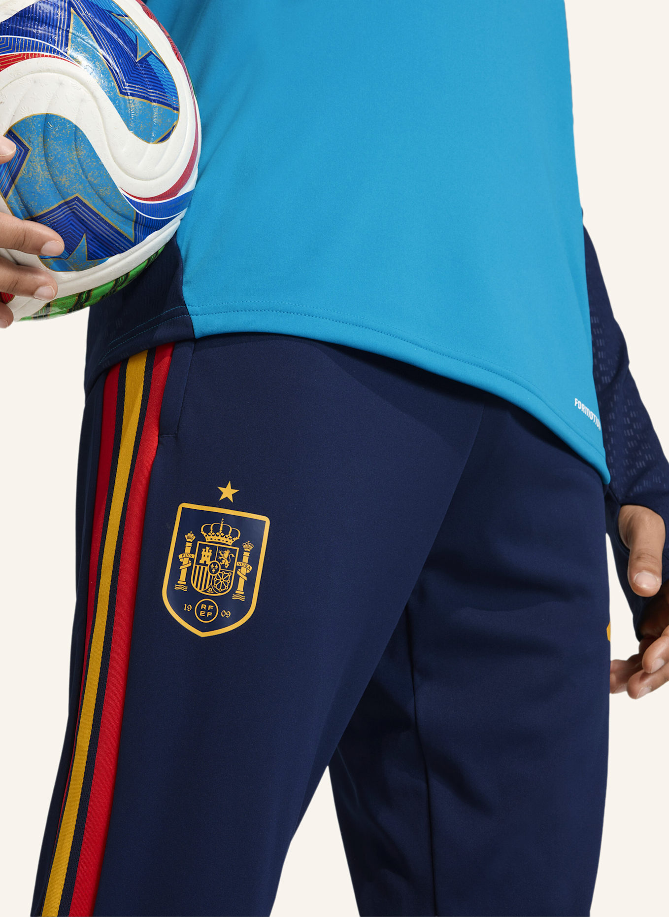 adidas SPANIEN 26 TIRO TRAININGSHOSE: BLAU