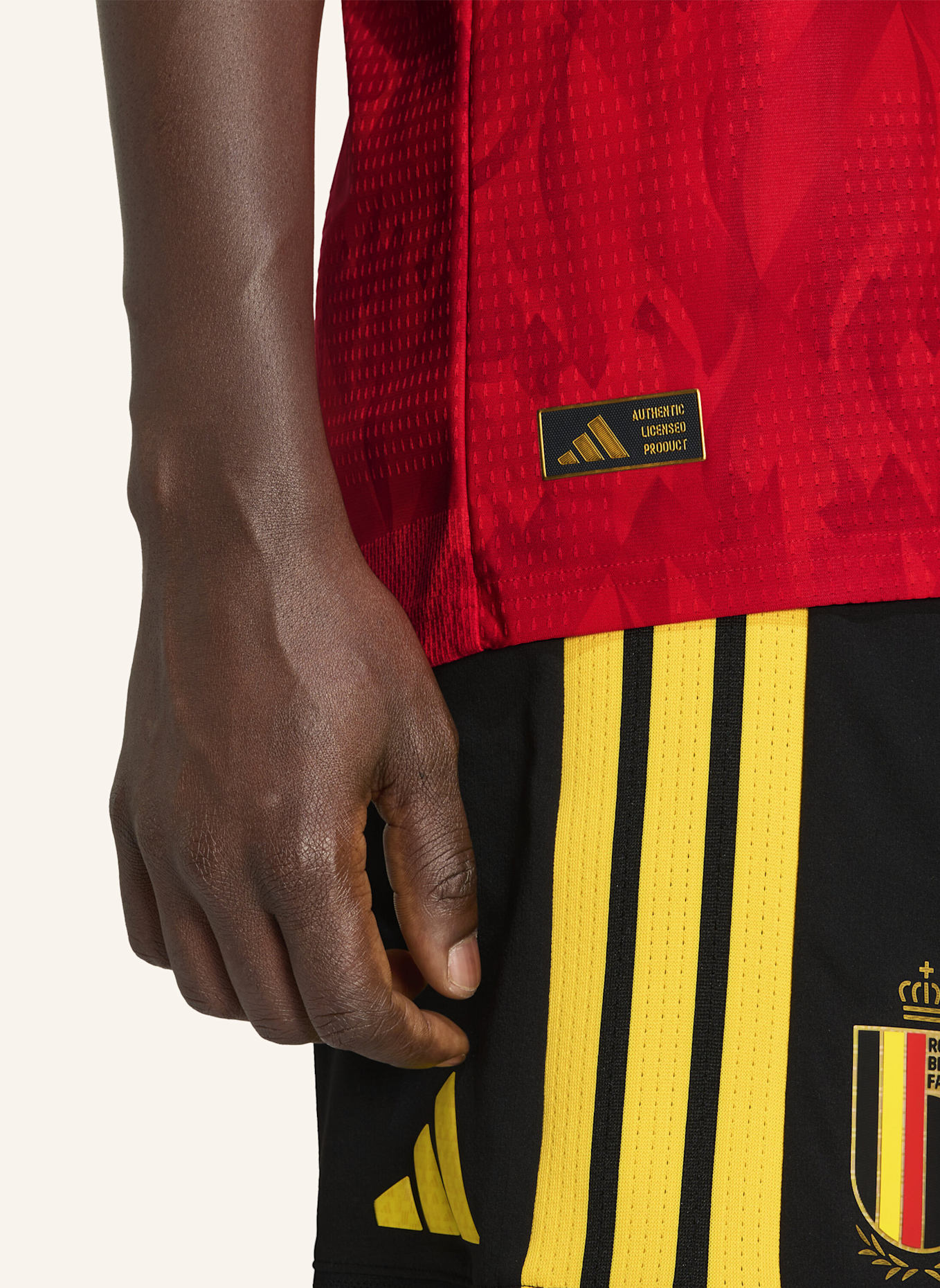 adidas AUTHENTISCHES BELGIEN 26 HEIMTRIKOT: ROT/ GOLD