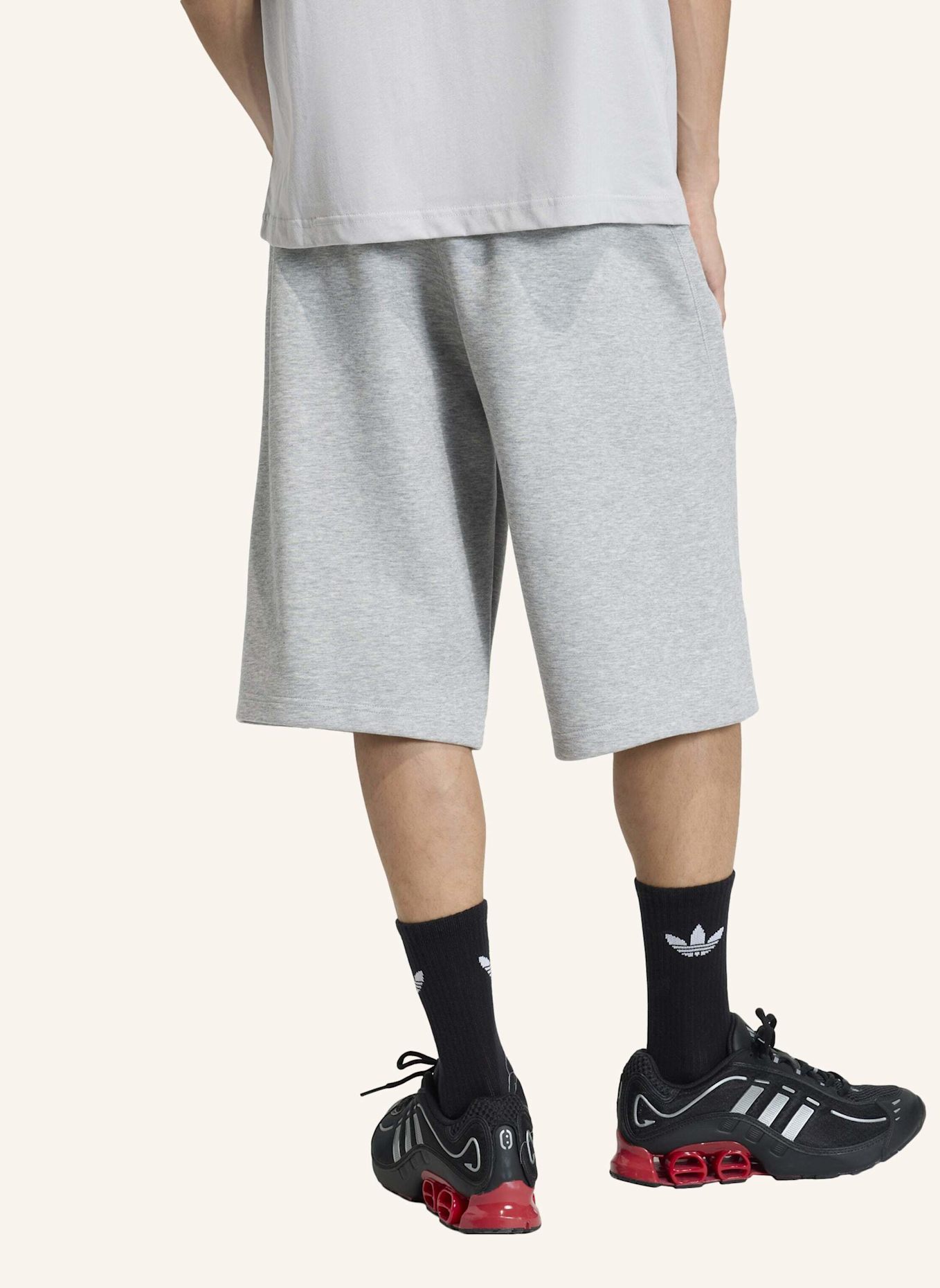 adidas Originals SPACER CUTLINE CREW SHORTS: GRAU