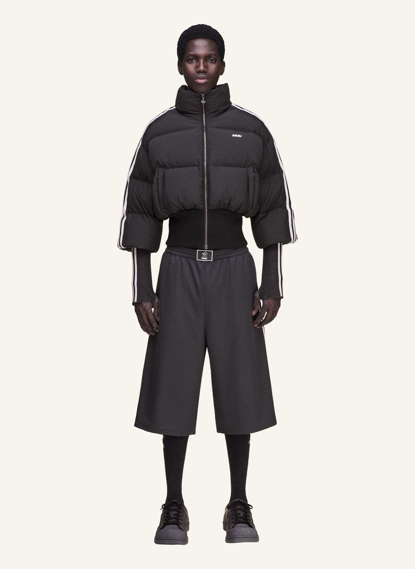 adidas Originals ADIDAS ORIGINALS BY AVAVAV BASKETBALLSHORTS: GRAU