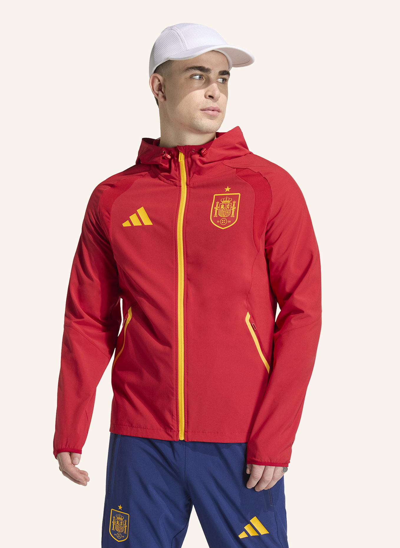 adidas SPANIEN TIRO TRAVEL WINDBREAKER MIT DURCHGEHENDEM REISSVERSCHLUSS: ROT