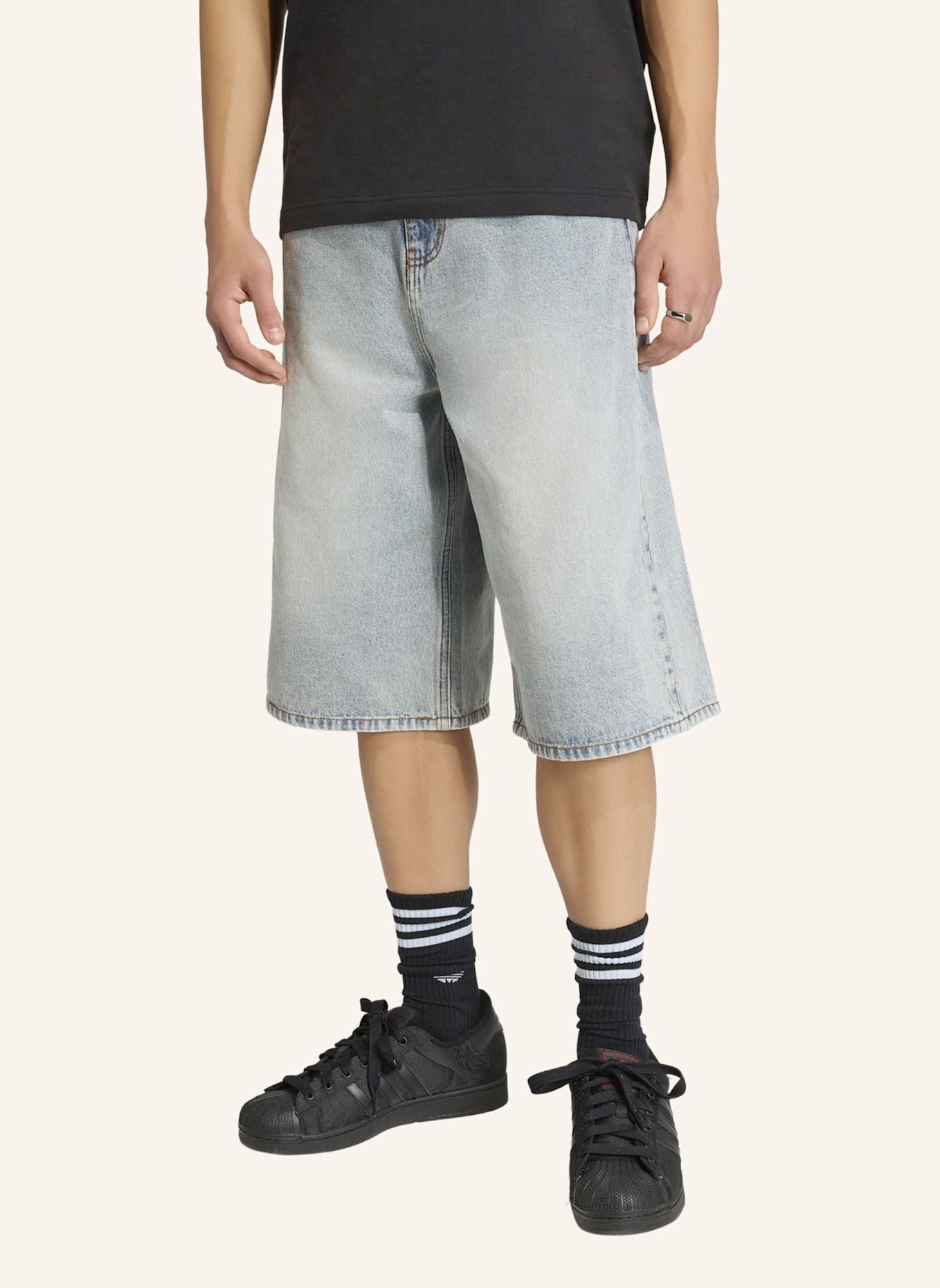 adidas Originals DENIM SHORTS: BLAU