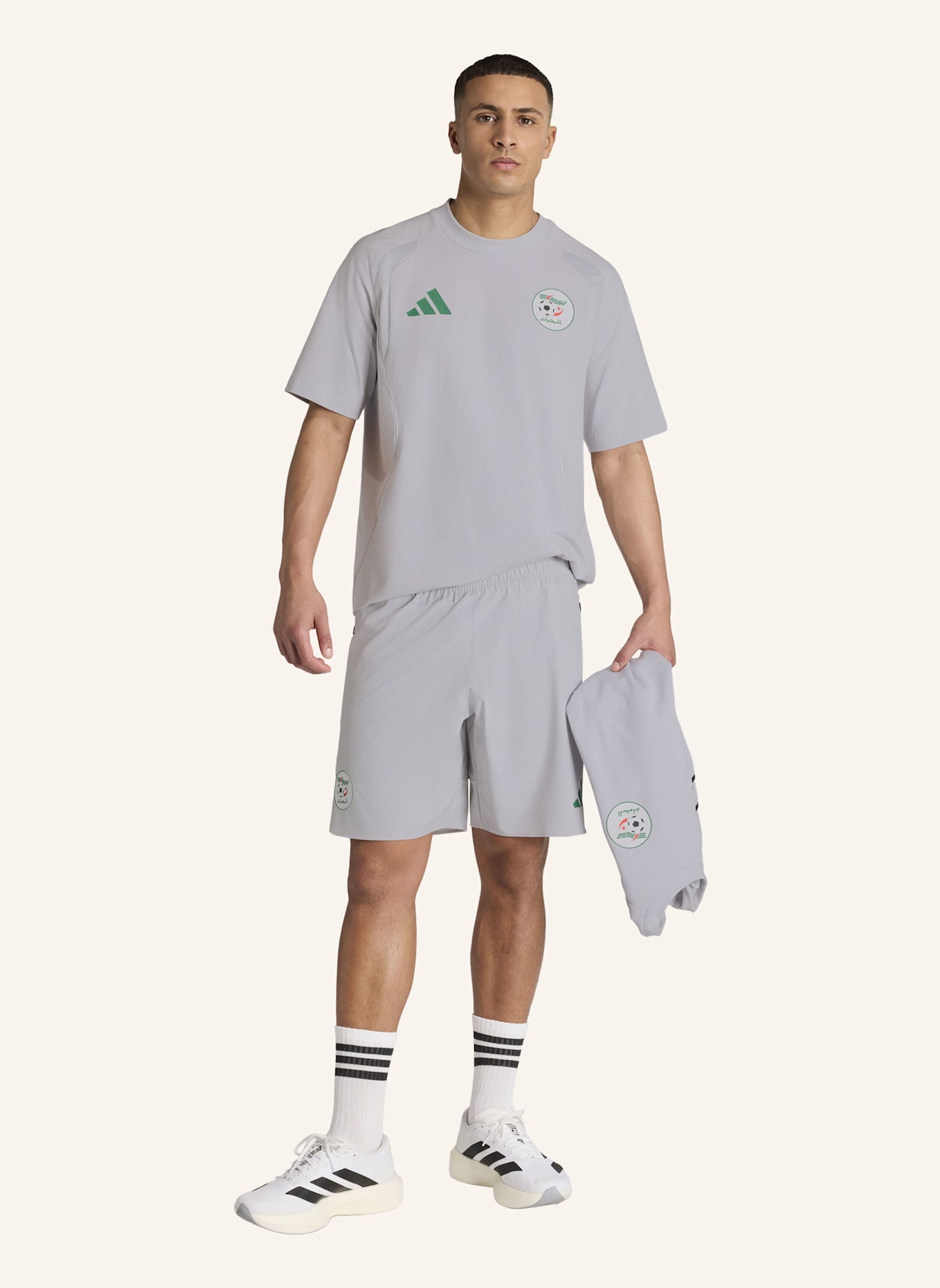 adidas ALGERIEN TIRO TECH SHORTS: GRAU