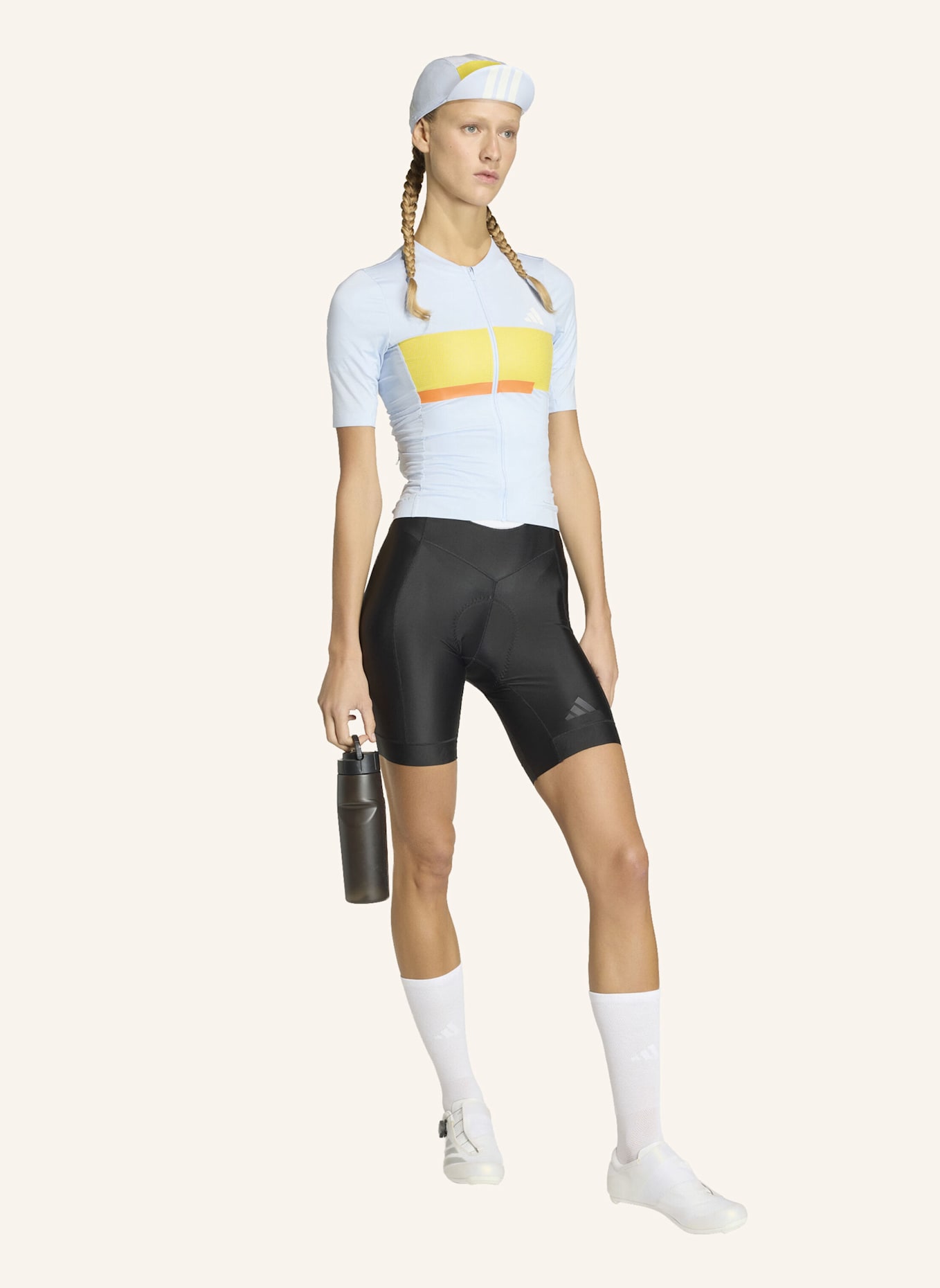 adidas ESSENTIALS PADDED CYCLING TRÄGERSHORTS: SCHWARZ