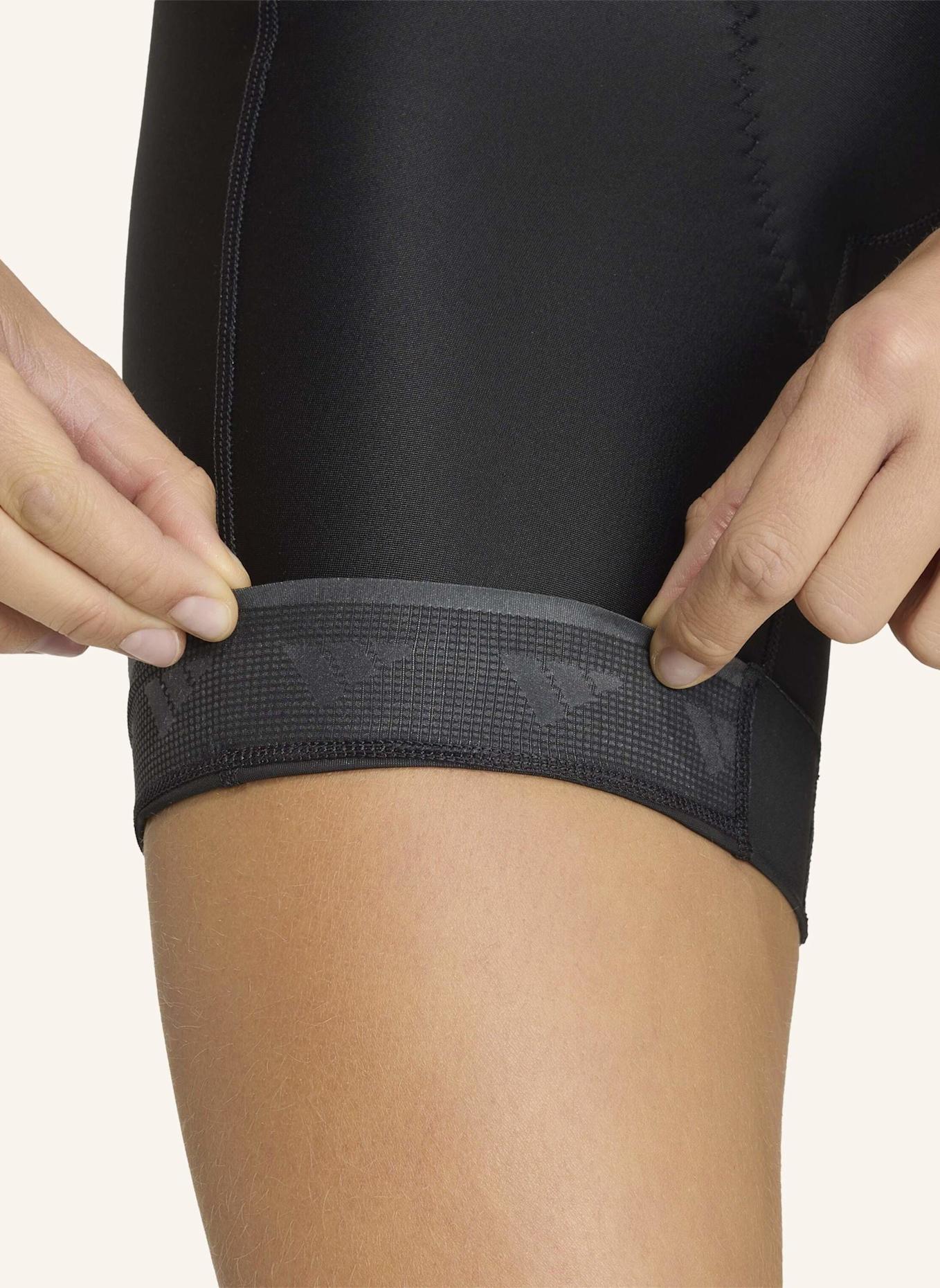 adidas ESSENTIALS PADDED CYCLING TRÄGERSHORTS: SCHWARZ