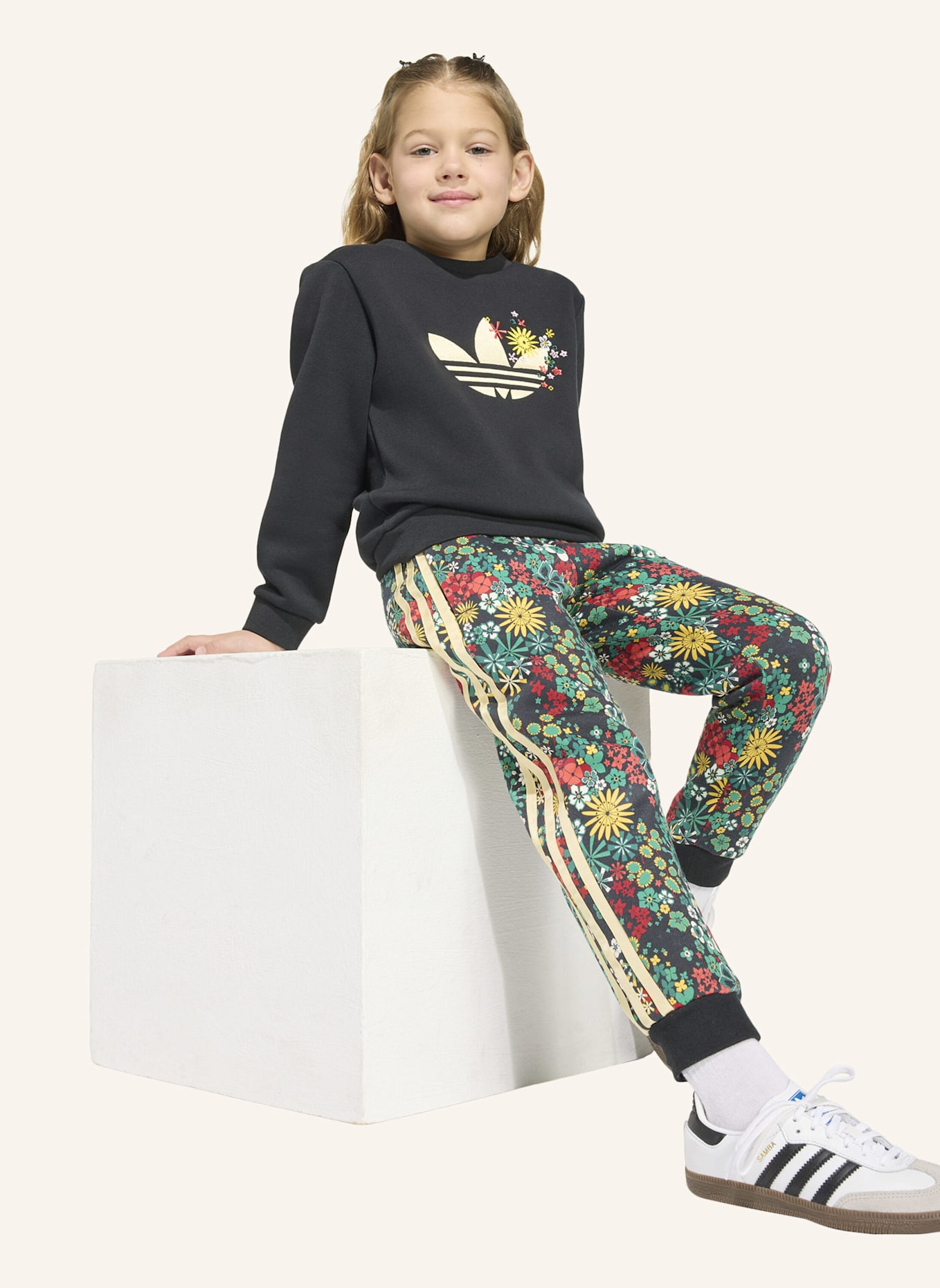 adidas Originals ADIDAS ORIGINALS X LIBERTY LONDON SET MIT RUNDHALSAUSSCHNITT: SCHWARZ