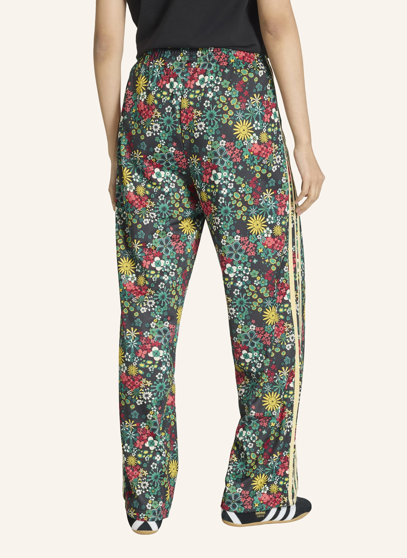 adidas Originals ADIDAS ORIGINALS X LIBERTY LONDON FIREBIRD TRAININGSHOSE: SCHWARZ/ GRÜN/ GELB