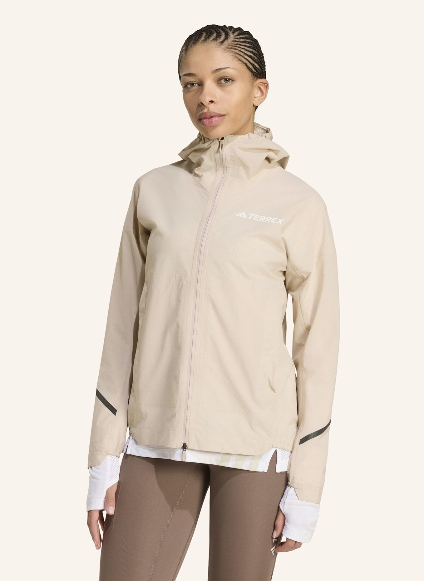 adidas TERREX TERREX XPERIOR 2.5 LAYER LIGHT CLIMAPROOF JACKE: BEIGE