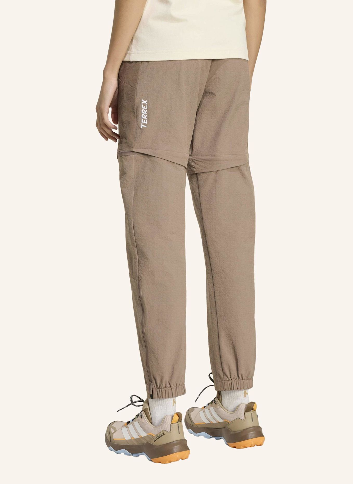 adidas TERREX TERREX XPERIOR UTILITAS CLIMA365 ZIP-OFF-HOSE: BRAUN