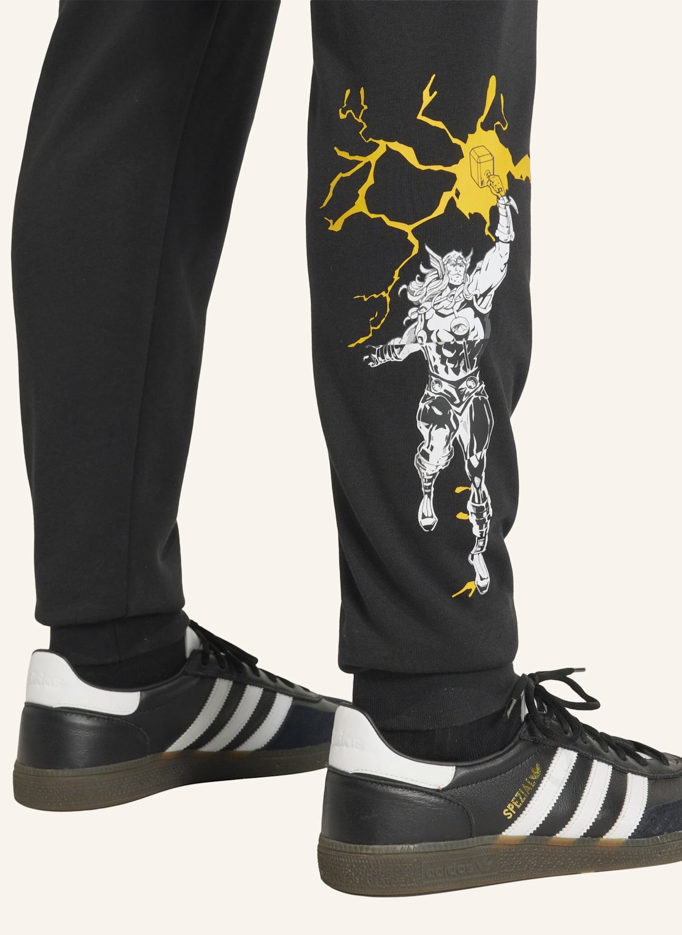 adidas ADIDAS REAL MADRID AVENGERS HOSE: SCHWARZ