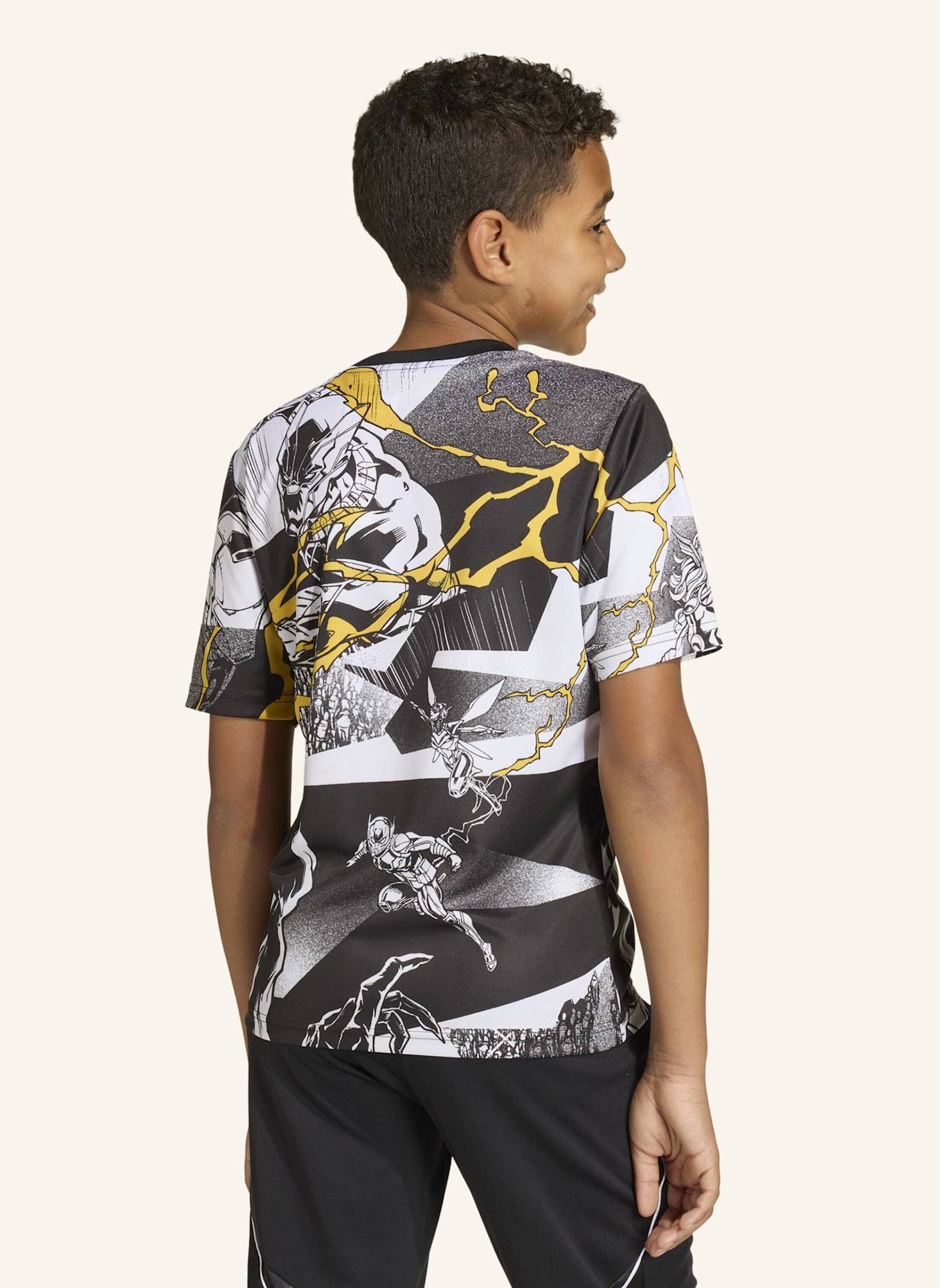 adidas ADIDAS REAL MADRID AVENGERS 25/26 PRE-MATCH SHIRT FÜR KINDER: WEISS/ SCHWARZ/ GOLD