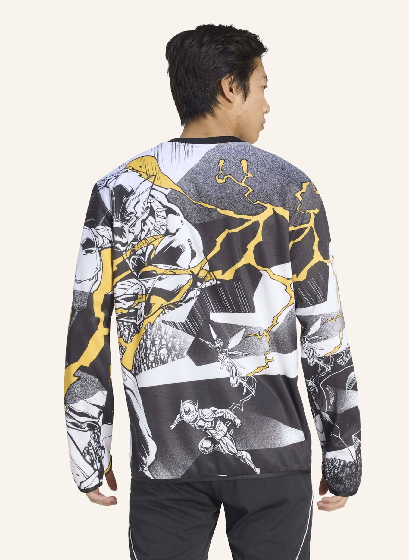 adidas ADIDAS REAL MADRID AVENGERS 25/26 PRE-MATCH WARM TOP: WEISS/ SCHWARZ/ GOLD