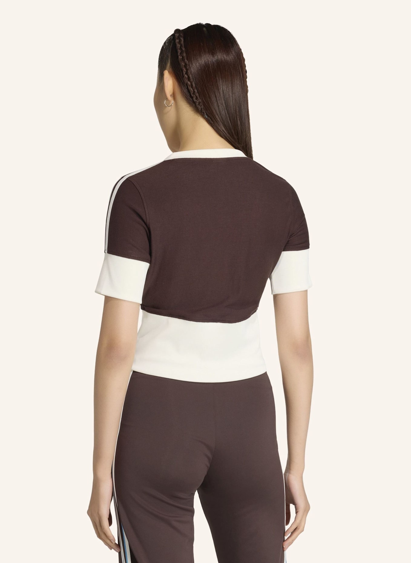 adidas Originals HEMD MIT V-AUSSCHNITT UND KNOPFLEISTE: BRAUN