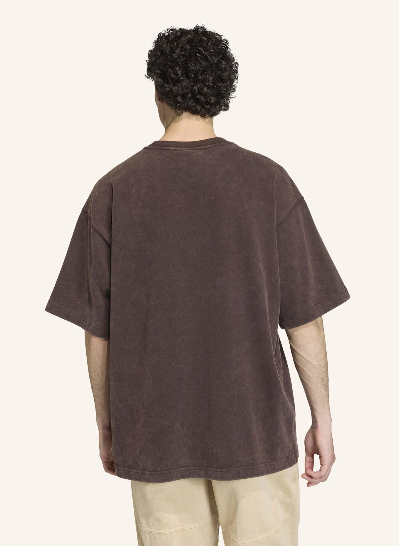 adidas Originals ADIDAS EQUIPMENT T-SHIRT: BRAUN