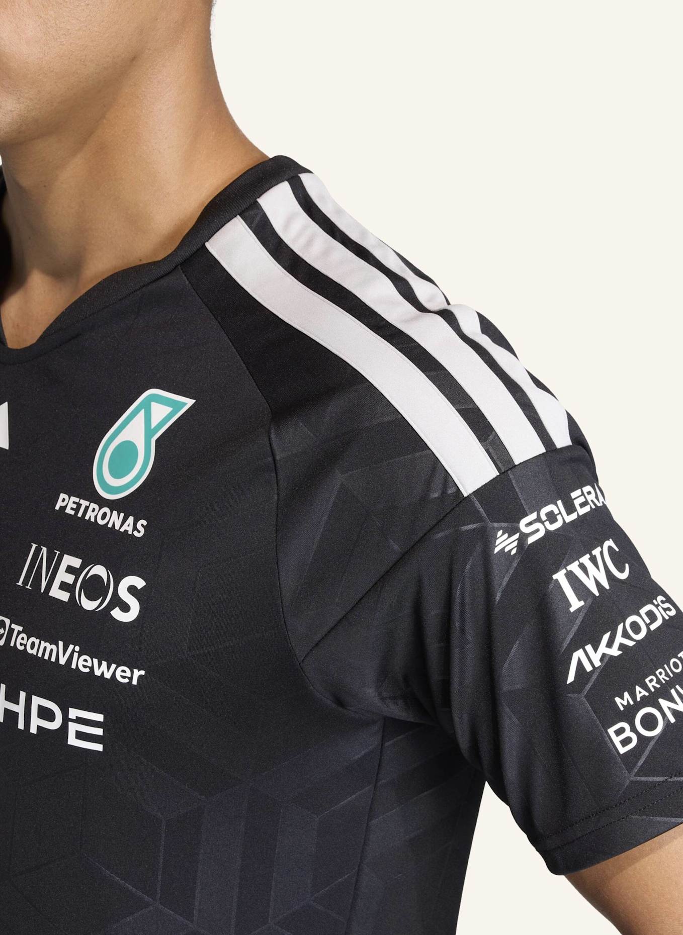 adidas MERCEDES - AMG PETRONAS FORMULA 1 TEAM DRIVER TRIKOT: SCHWARZ