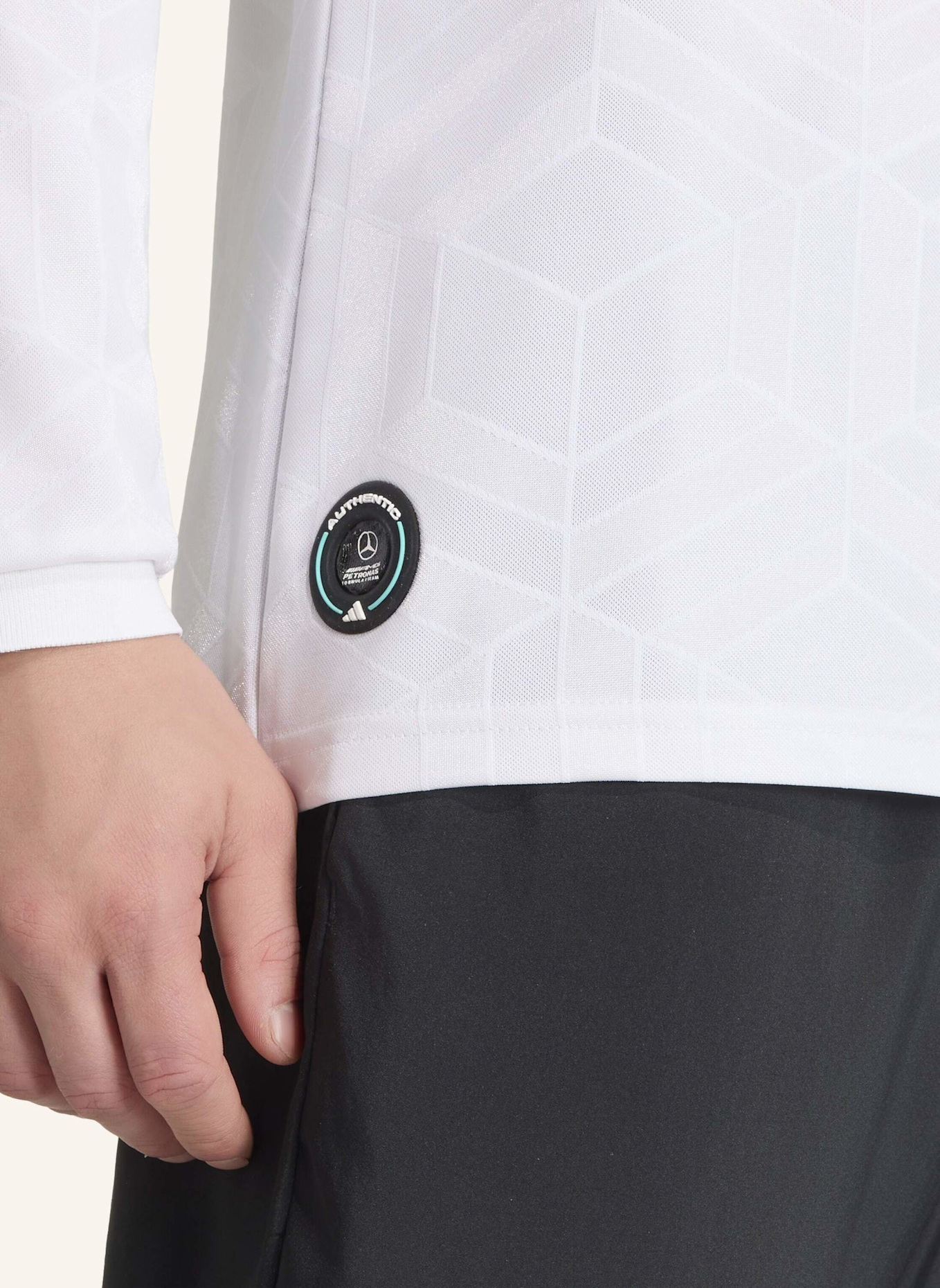 adidas MERCEDES - AMG PETRONAS FORMULA 1 TEAM AUTHENTIC LANGÄRMELIGES FAHRERTRIKOT: WEISS