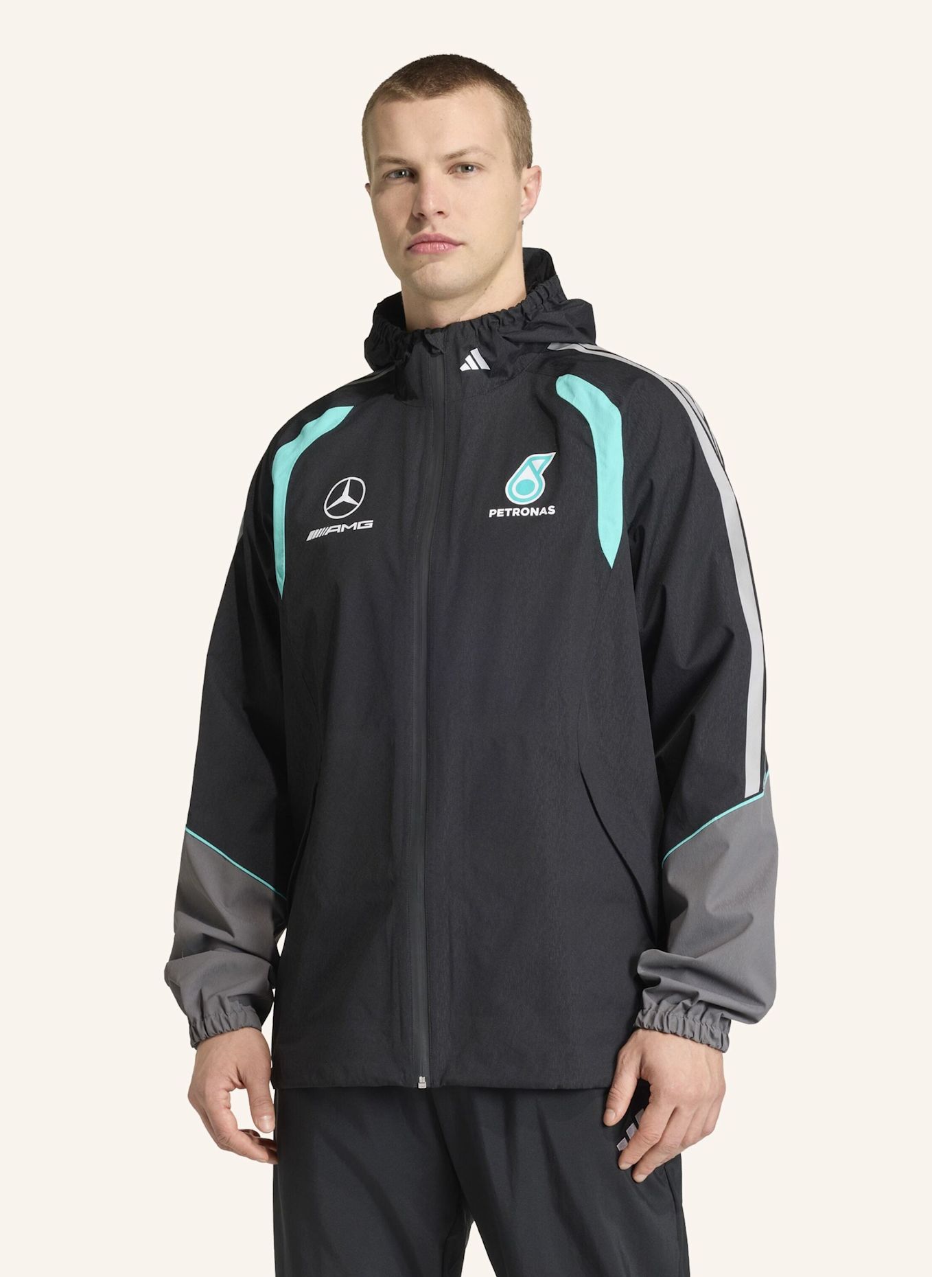 adidas MERCEDES - AMG PETRONAS FORMEL 1 TEAM MECHANICS REGENJACKE: SCHWARZ
