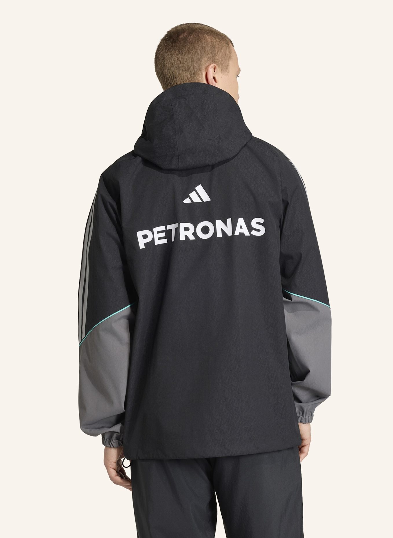adidas MERCEDES - AMG PETRONAS FORMEL 1 TEAM MECHANICS REGENJACKE: SCHWARZ