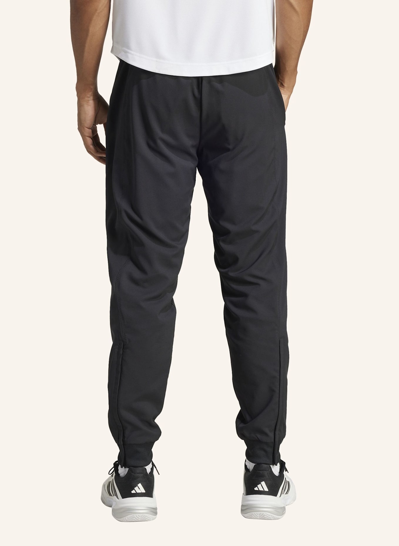 adidas WALK-ON TENNISHOSE: SCHWARZ