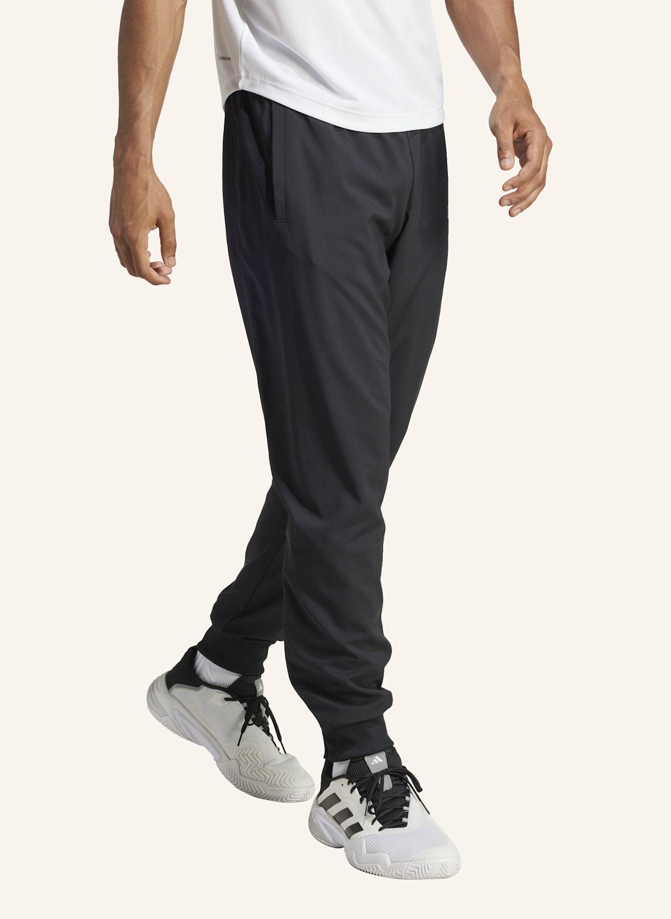 adidas WALK-ON TENNISHOSE: SCHWARZ