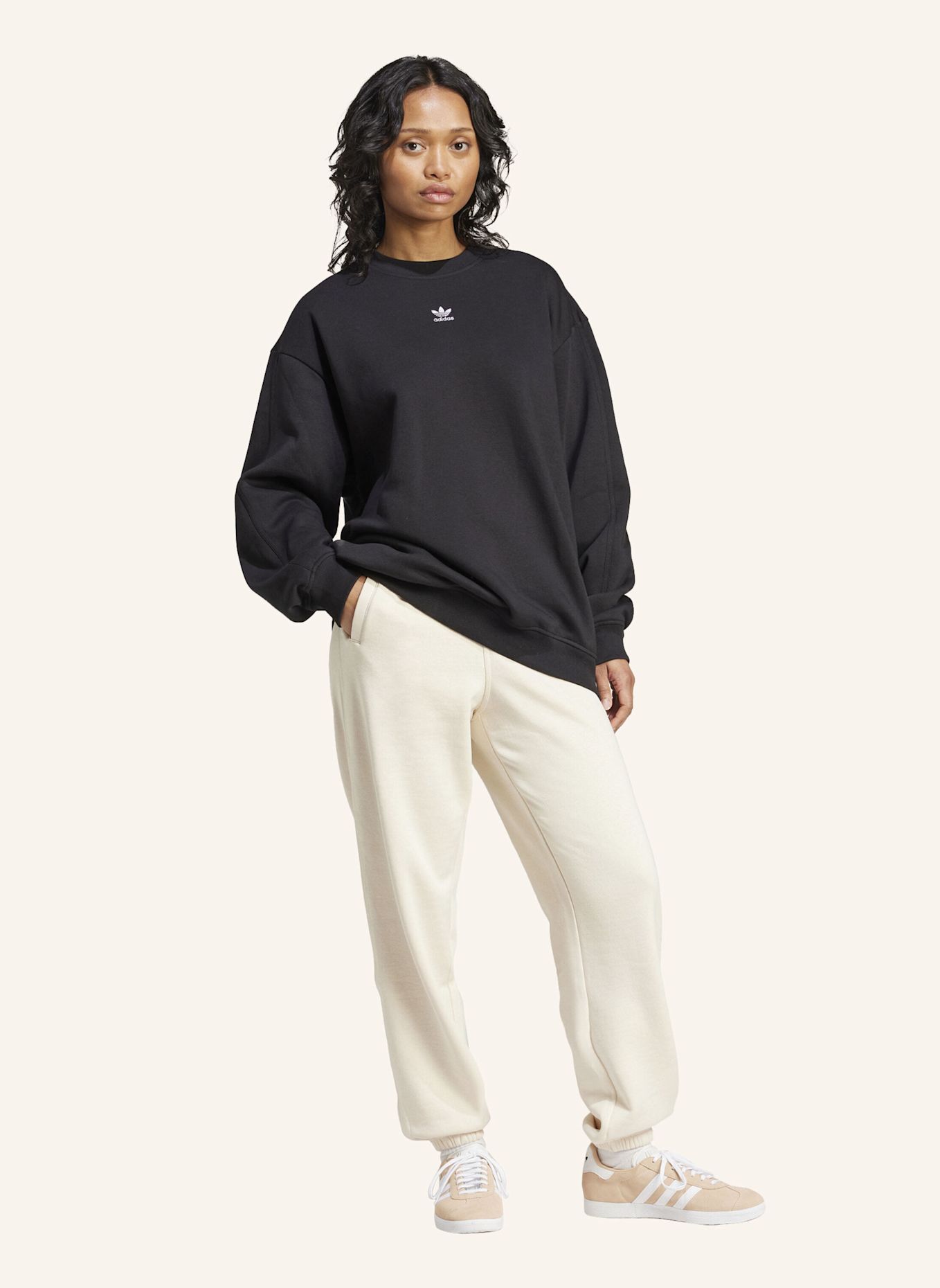 adidas Originals ESSENTIALS LONG OVERSIZED SWEATSHIRT: SCHWARZ