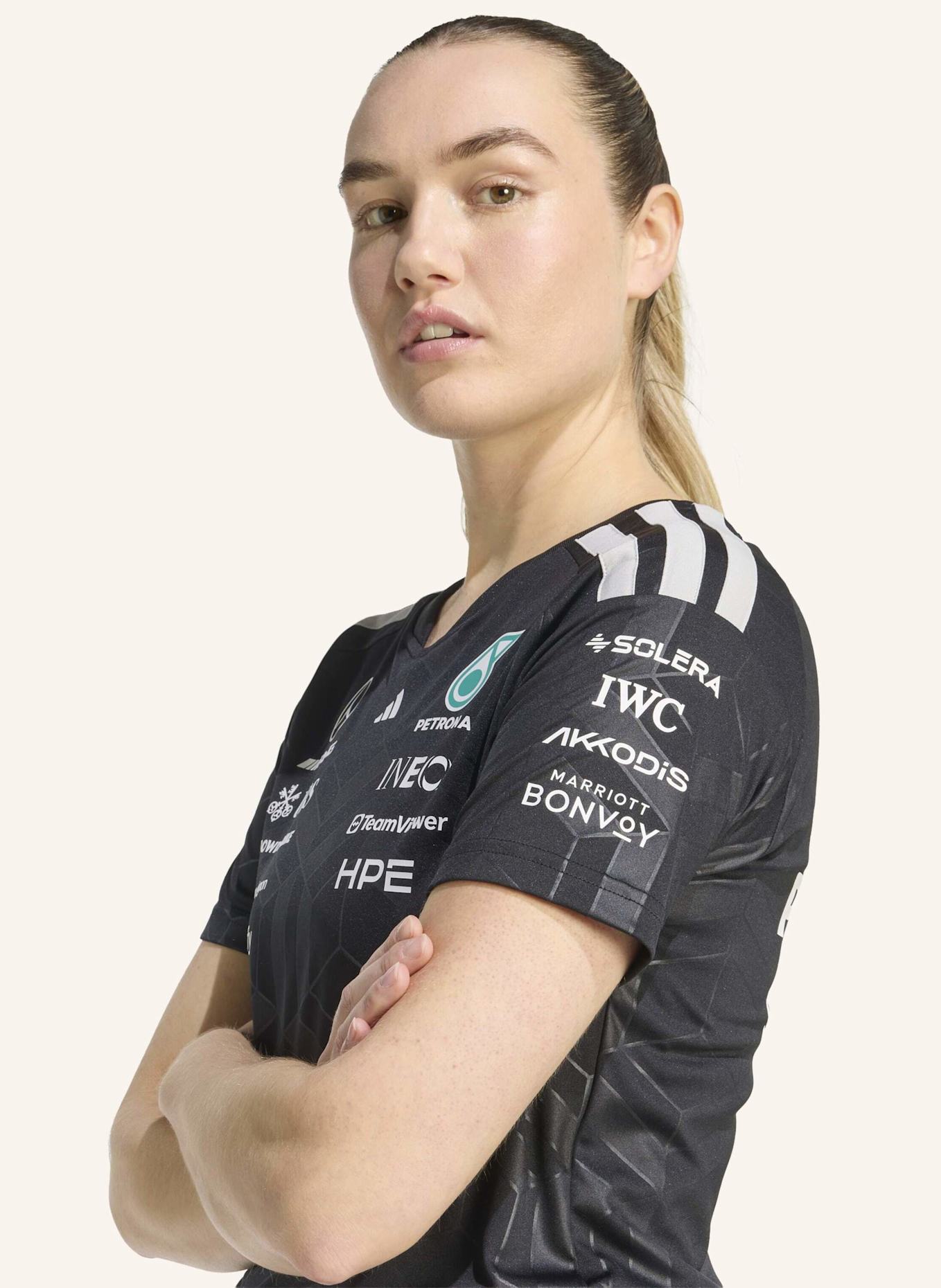 adidas MERCEDES - AMG PETRONAS FORMULA 1 TEAM DRIVER TRIKOT: SCHWARZ