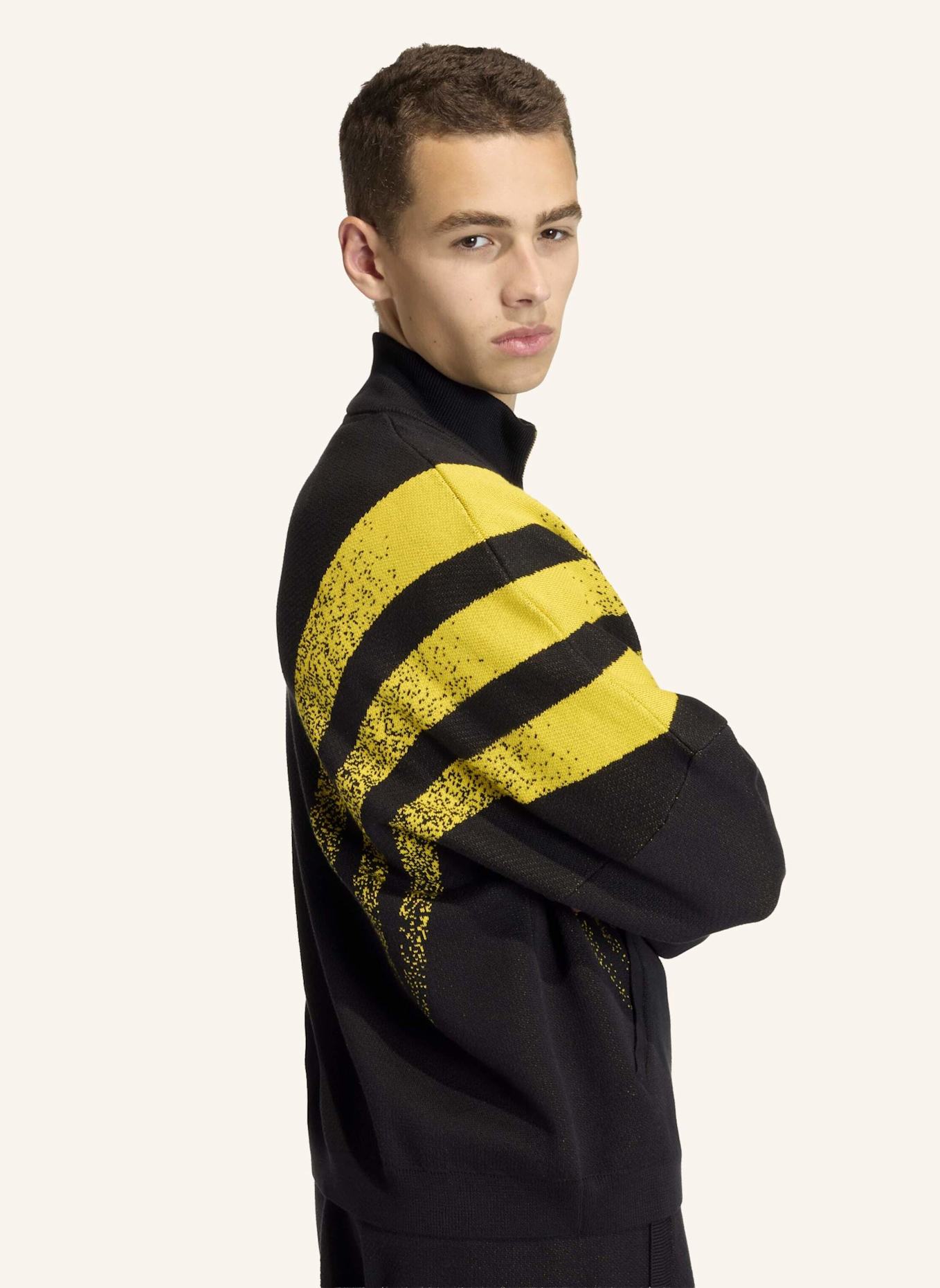 adidas Originals SANTIAGO LOOSE FULLY FASHION KNIT JACKE: SCHWARZ