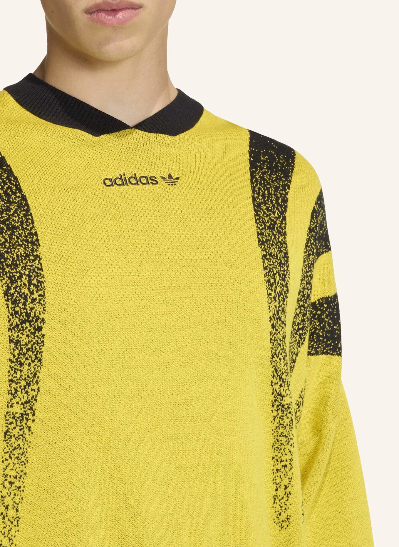 adidas Originals SANTIAGO LOOSE FULLY FASHION KNIT JERSEY: GELB