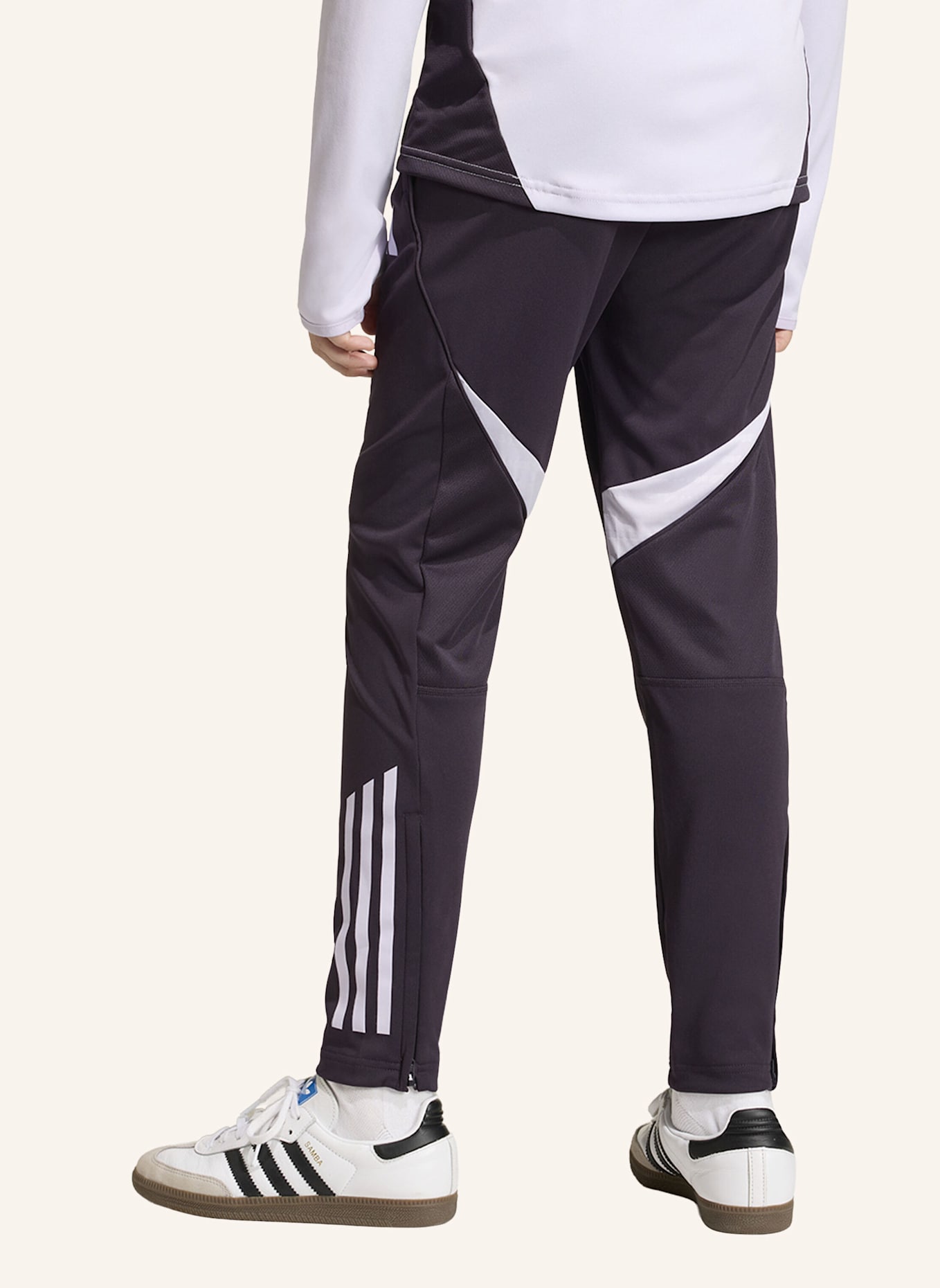 adidas MANCHESTER UNITED TIRO 25 COMPETITION KIDS TRAININGSHOSE: SCHWARZ/ LILA