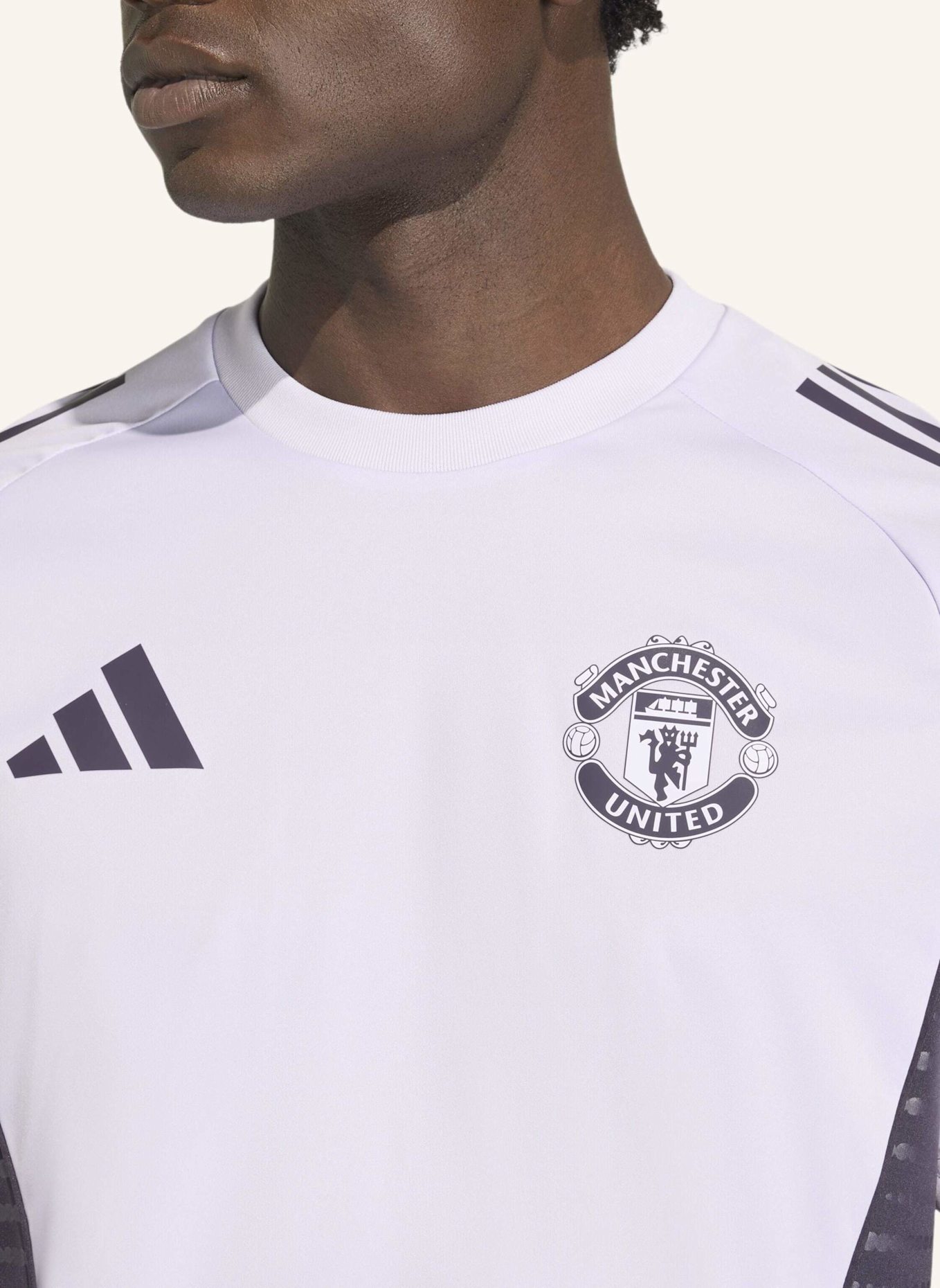 adidas MANCHESTER UNITED TIRO 25 COMPETITION TRAININGSTRIKOT: LILA/ SCHWARZ