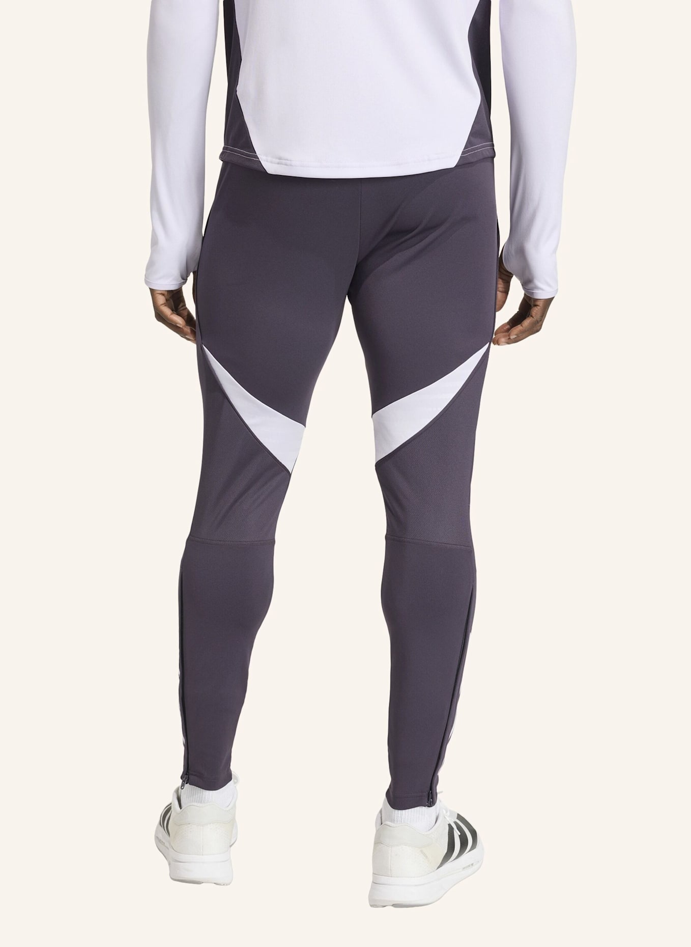 adidas MANCHESTER UNITED TIRO 25 COMPETITION TRAININGSHOSE: SCHWARZ/ LILA