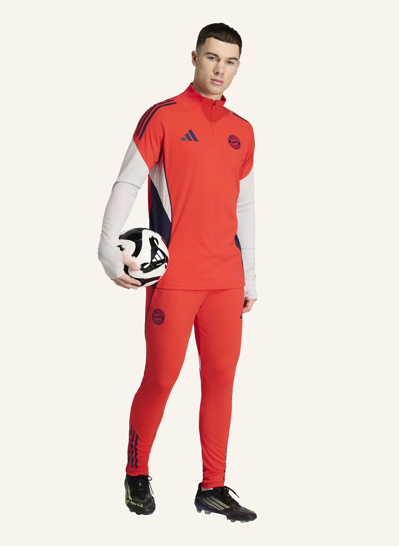 adidas FC BAYERN MÜNCHEN TIRO 25 COMPETITION TRAININGSTOP: ROT