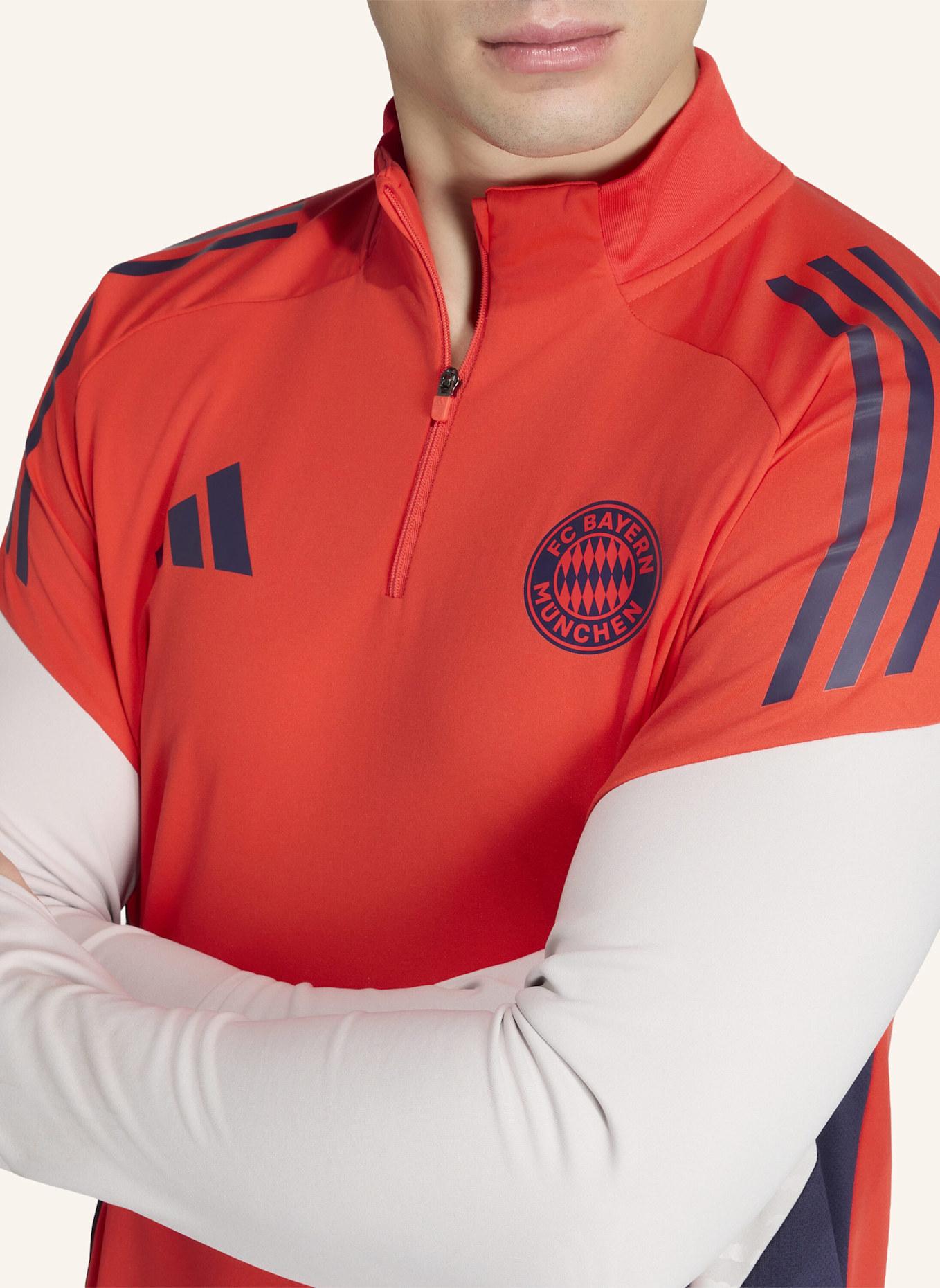 adidas FC BAYERN MÜNCHEN TIRO 25 COMPETITION TRAININGSTOP: ROT