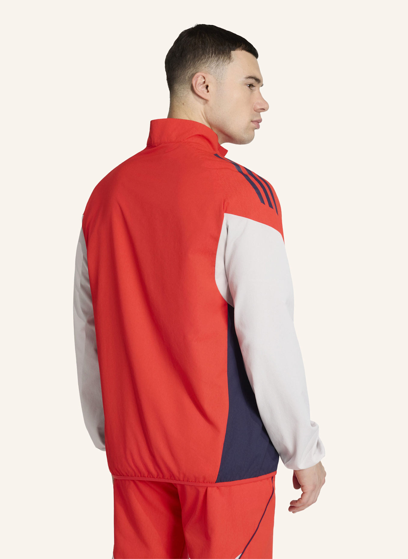 adidas FC BAYERN TIRO 25 PRÄSENTATIONSJACKE: ROT
