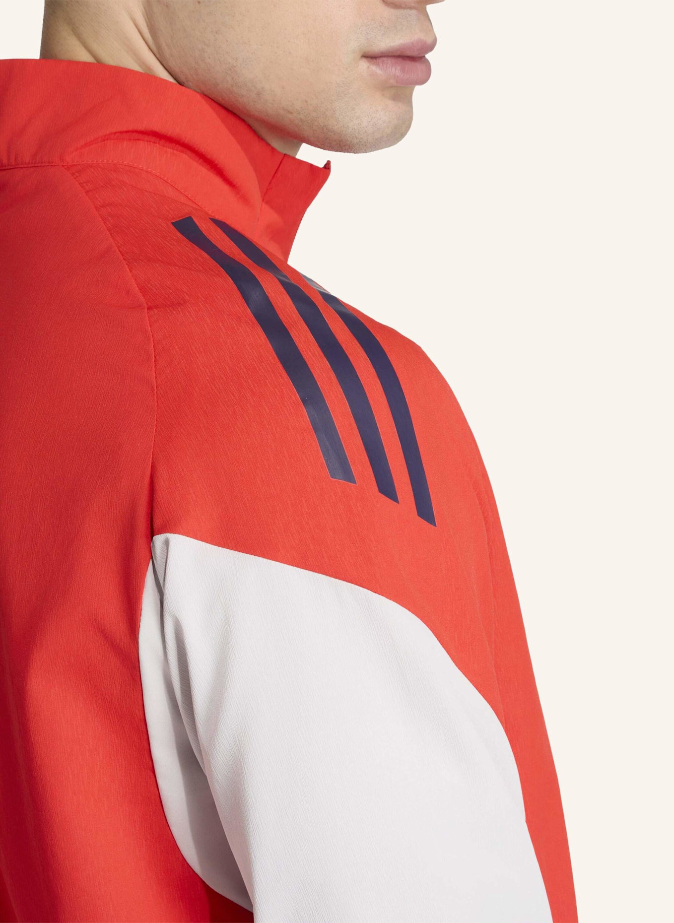 adidas FC BAYERN TIRO 25 PRÄSENTATIONSJACKE: ROT