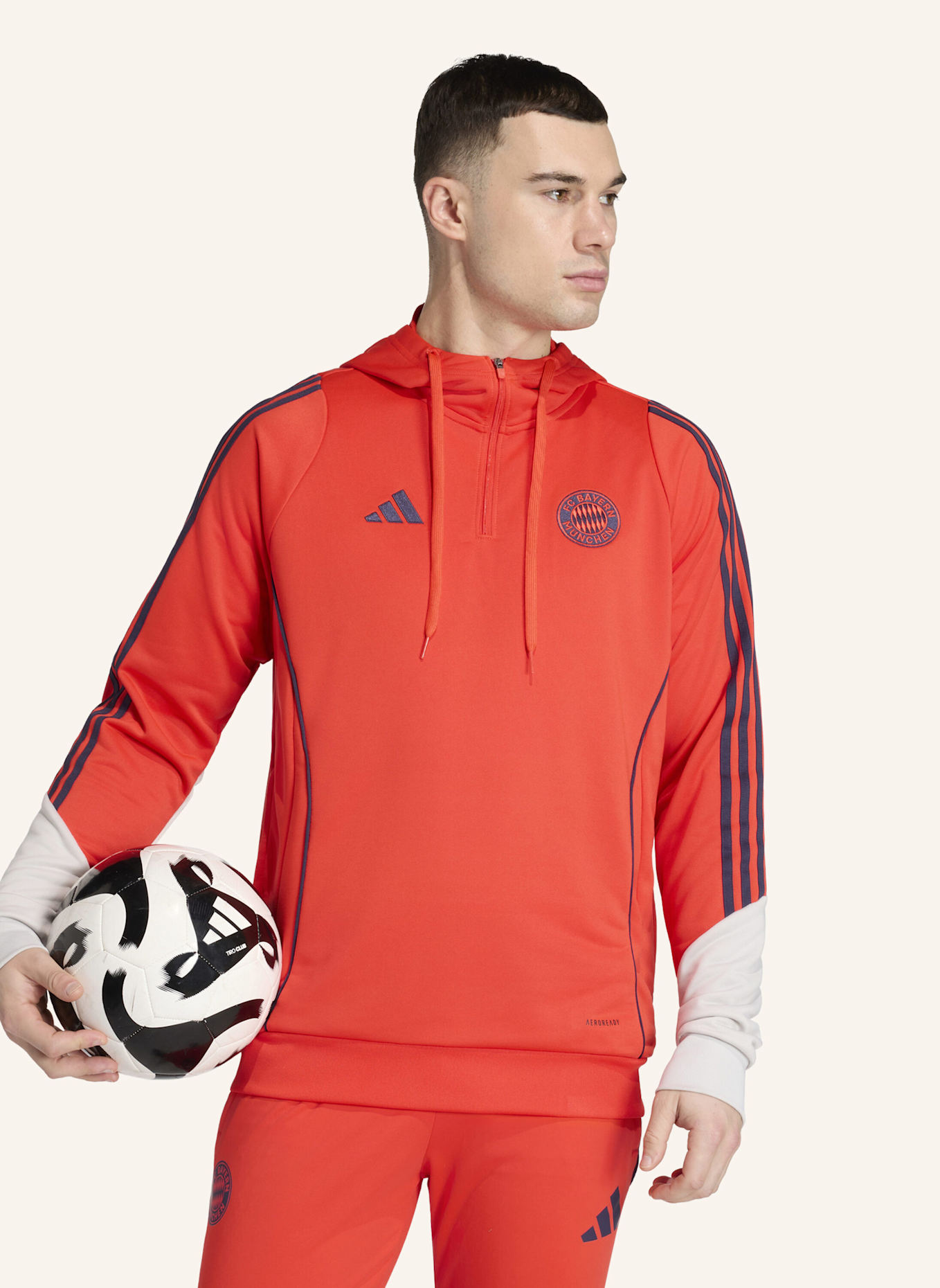 adidas FC BAYERN 25/26 SWEAT HOODIE: ROT