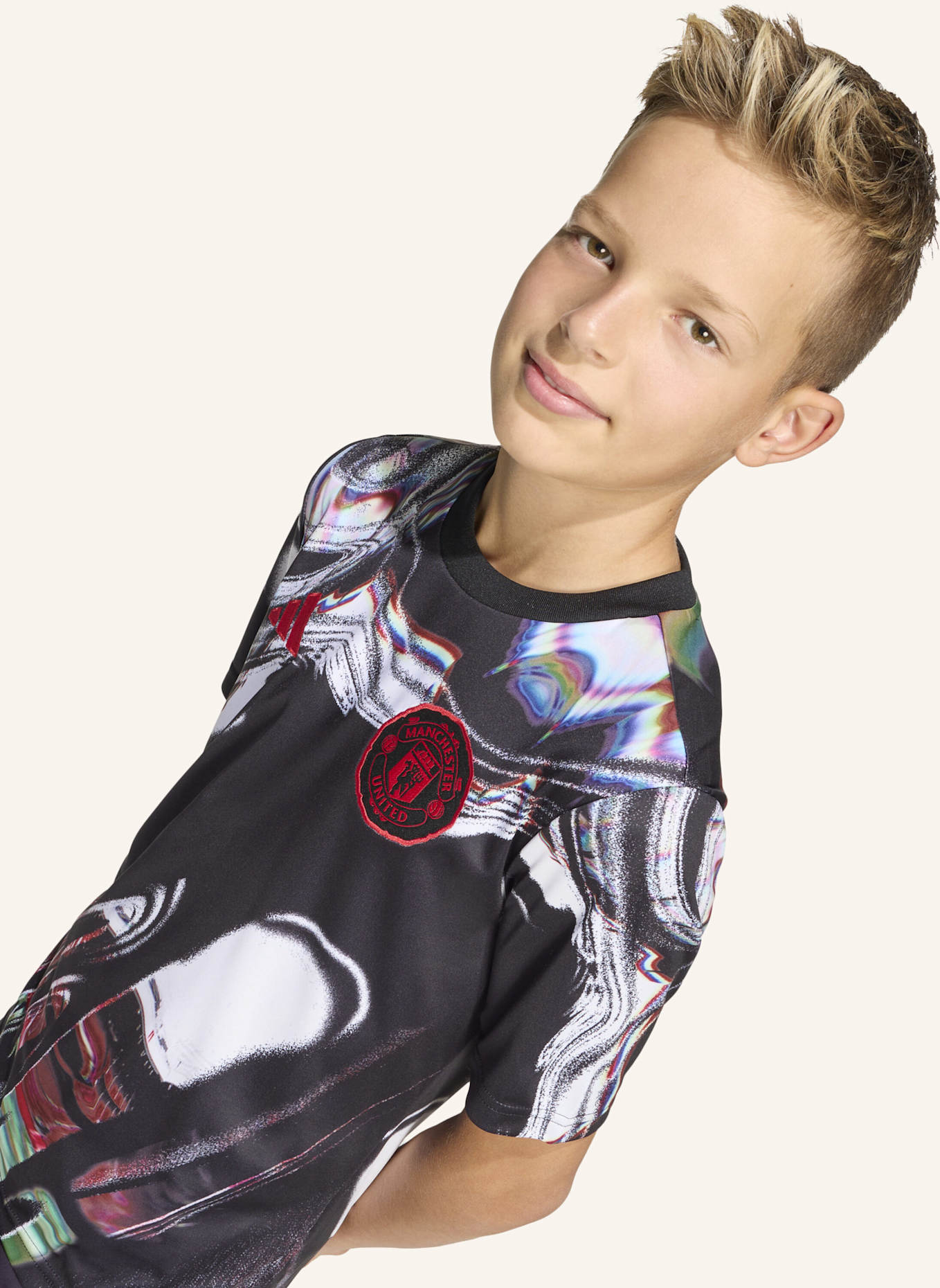 adidas MANCHESTER UNITED 25/26 KIDS PRE-MATCH SHIRT: SCHWARZ/ WEISS/ ROT