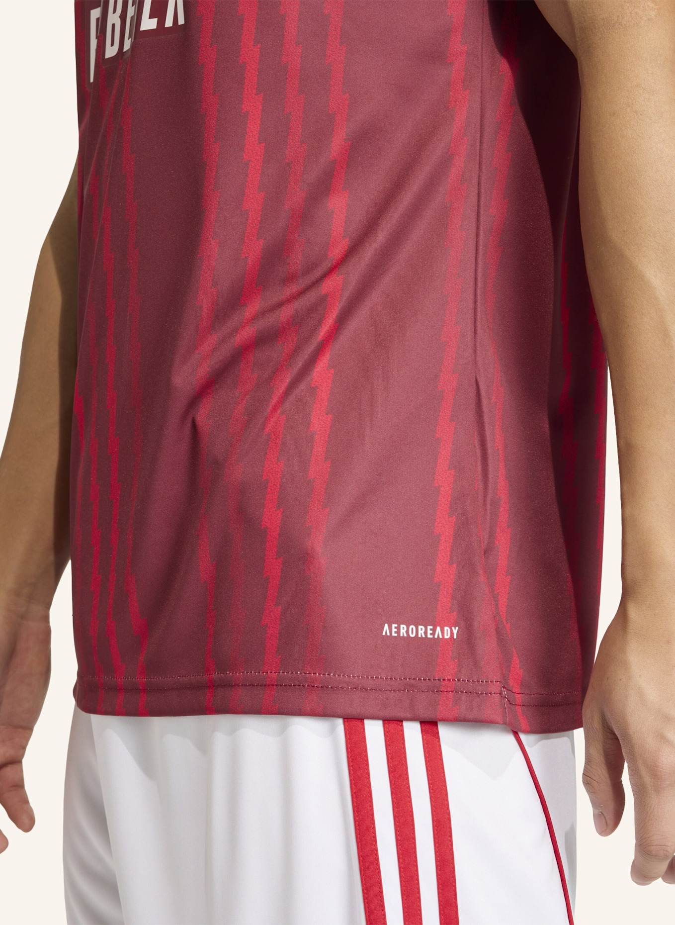 adidas ARSENAL FC 26 PRE-MATCH SHIRT: ROT
