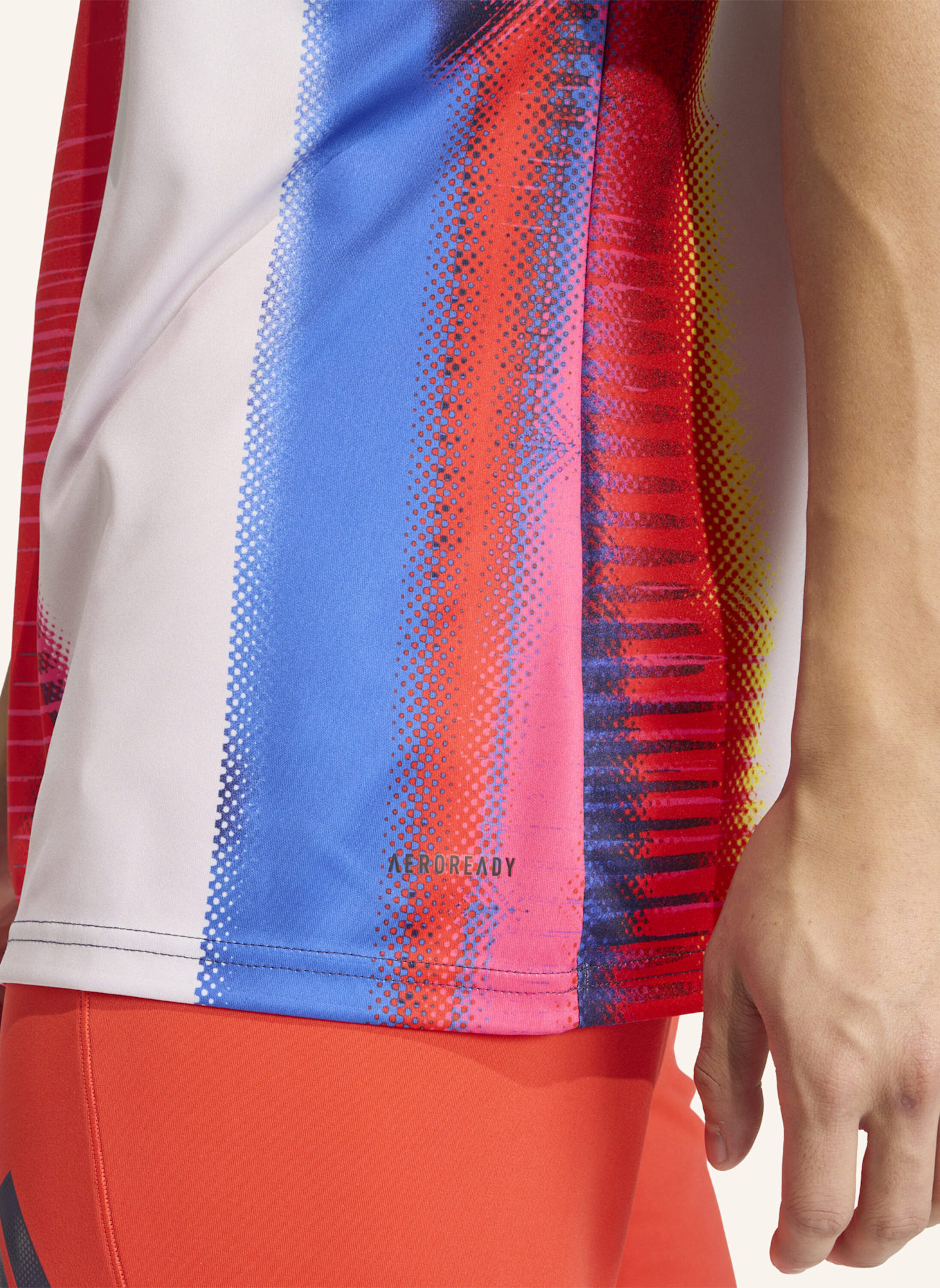 adidas FC BAYERN SS26 PRE-MATCH TRIKOT: GRAU/ BLAU/ CREME