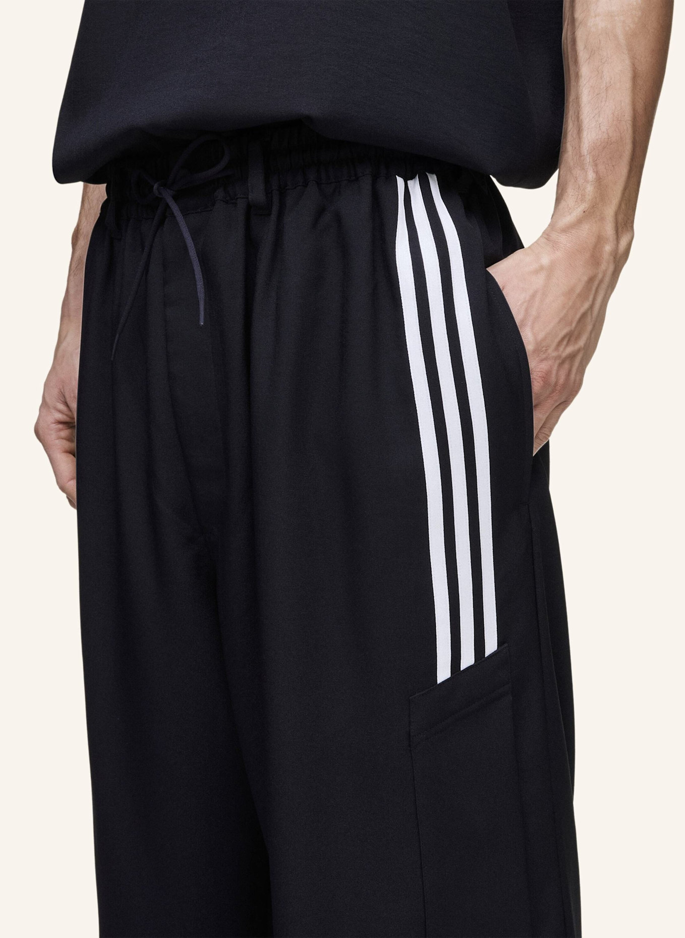 Y-3 Y-3 SPORT UNIFORM BASKETBALLHOSE: SCHWARZ